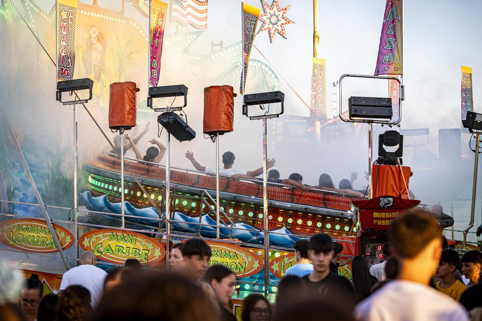 Búscate en las imágenes del jueves de la Feria del Carmen y de la Sal 2025 en San Fernando