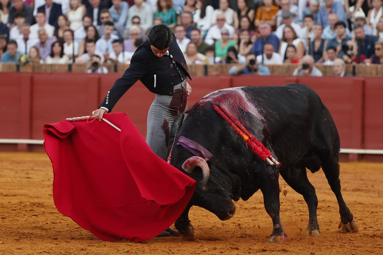 Las imágenes del festival taurino en la Maestranza