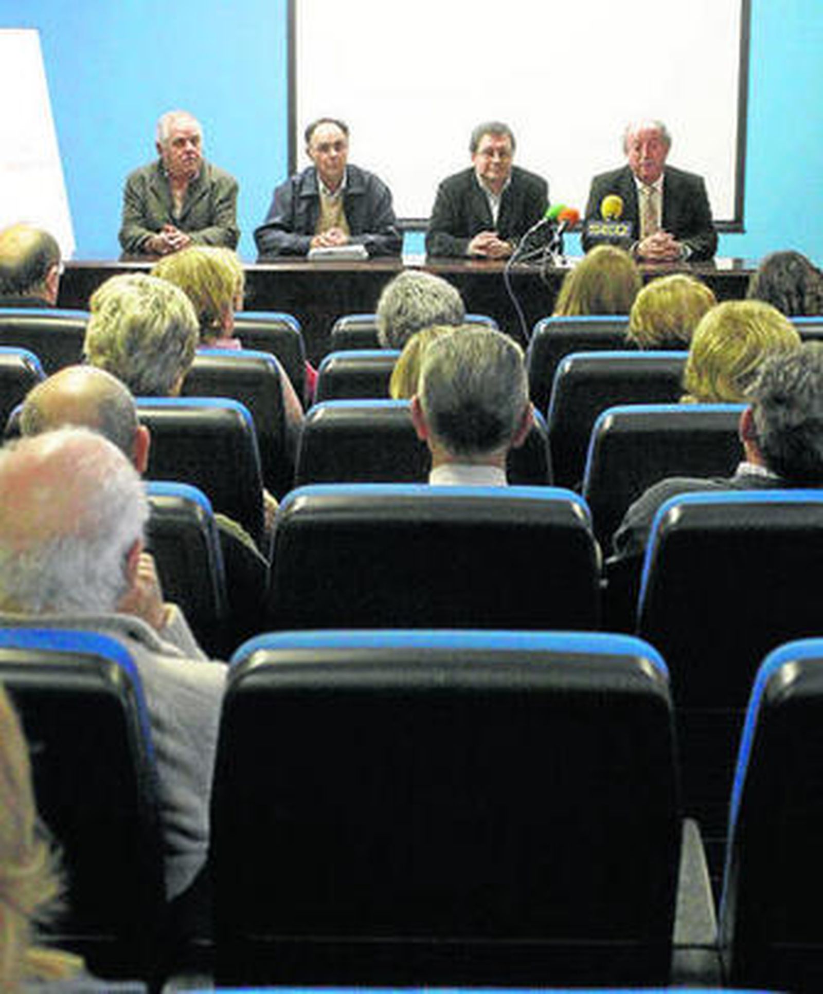 Momento de la presentación de la nueva asociación.