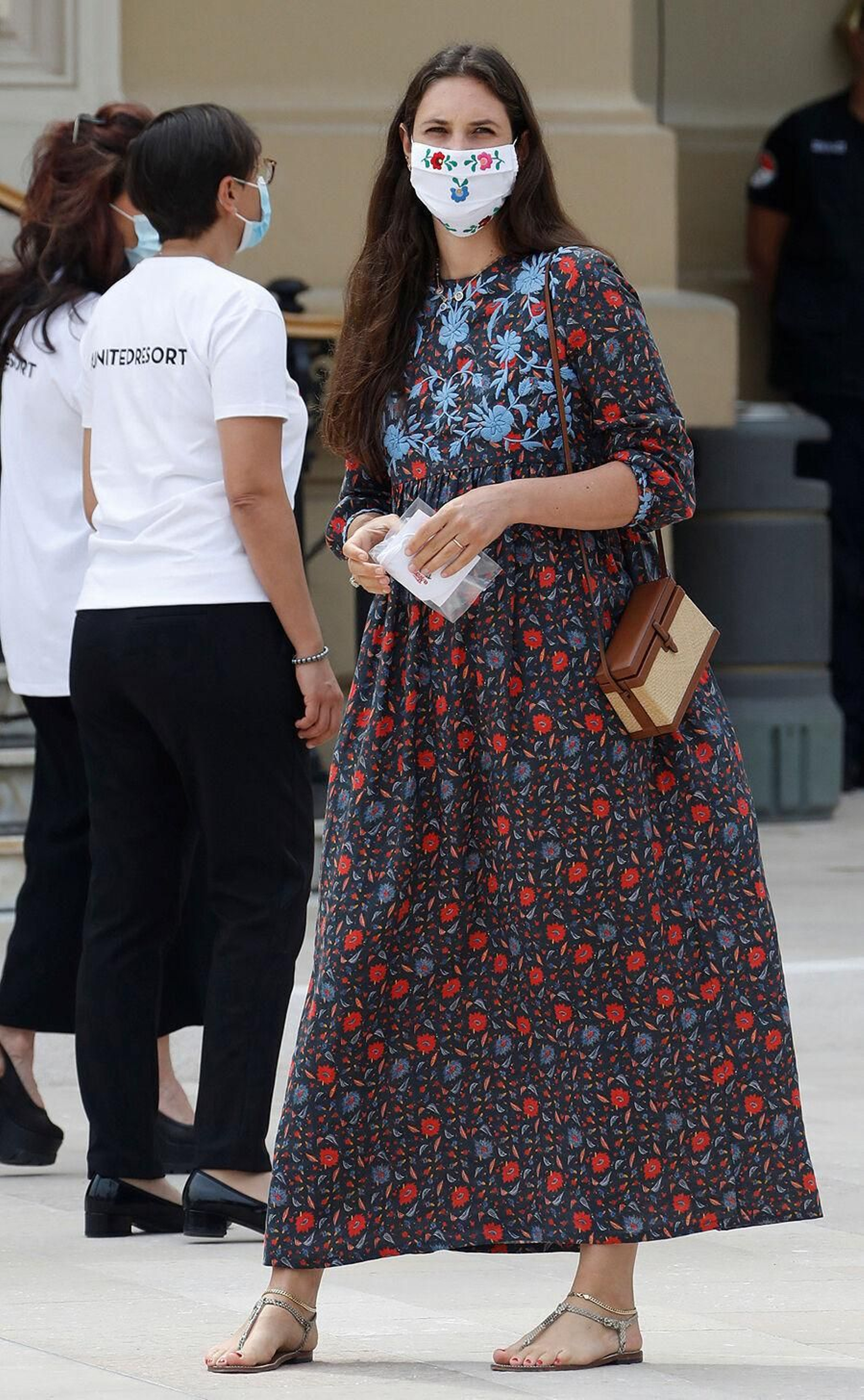 Tatiana Santo Domingo, con un vestido floreado, de tendencia esta primavera.