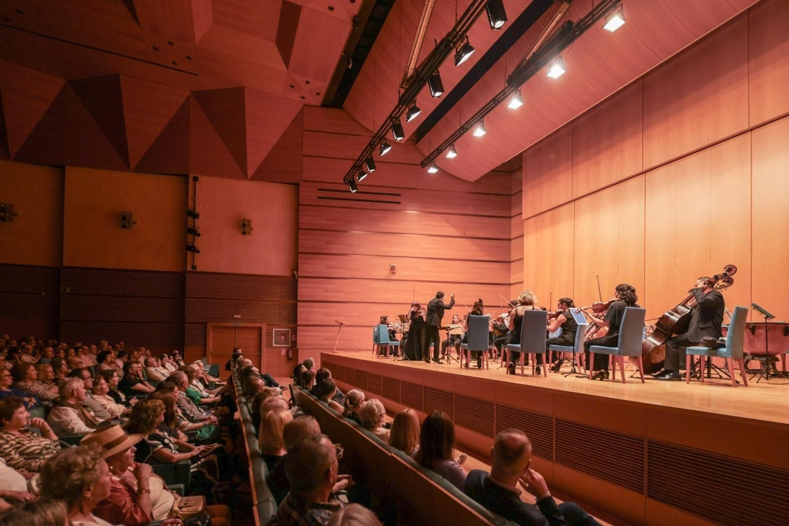 Un momento del concierto de la UCA en el Palacio de Congresos de Cádiz.