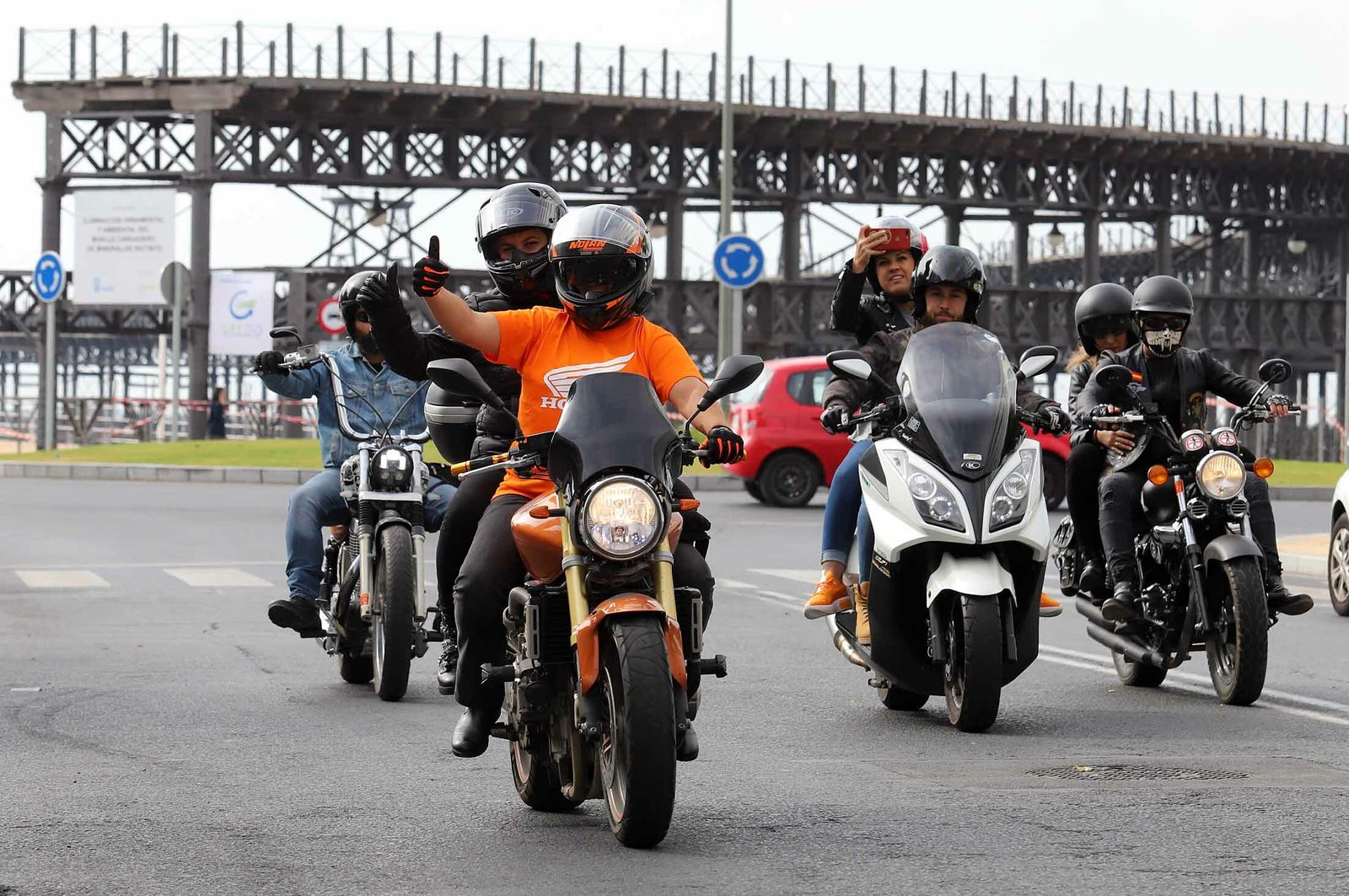 Imágenes de la concentración de motoristas por la seguridad