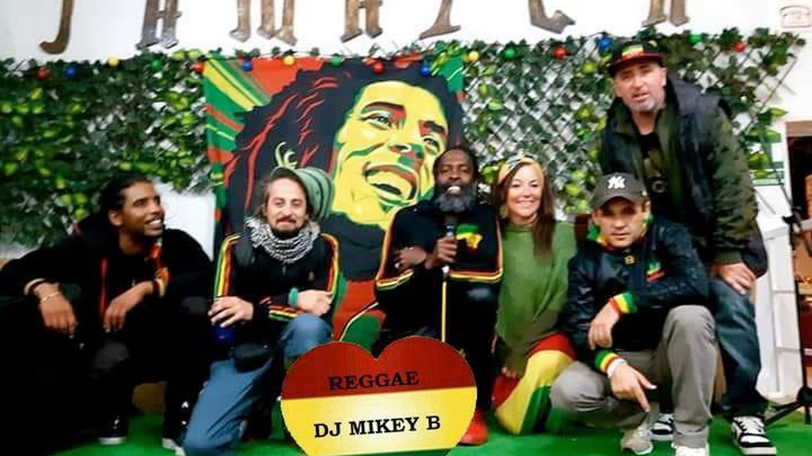 Todo el mundo conoce a Bob.