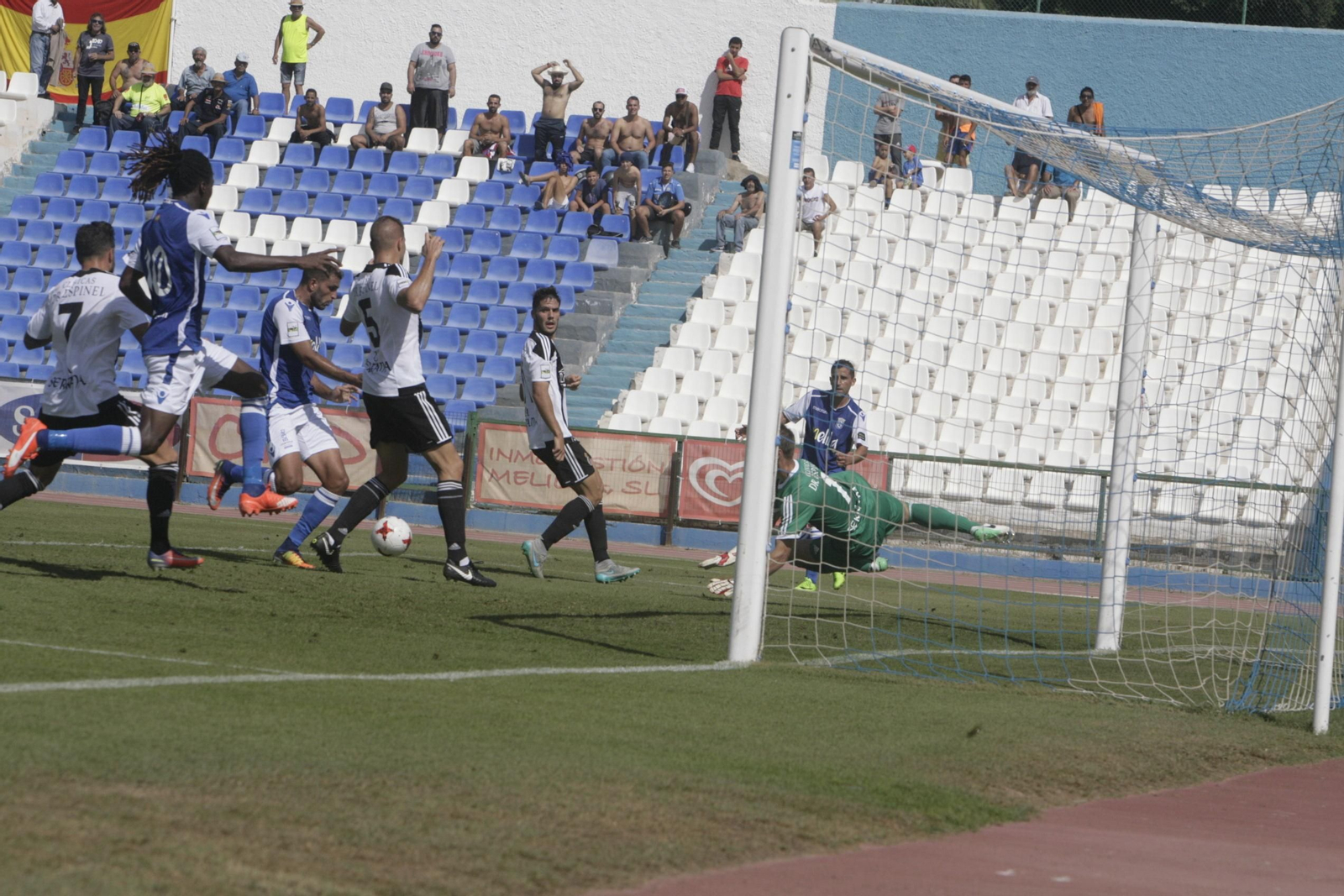 Las imágenes del Melilla-Balona