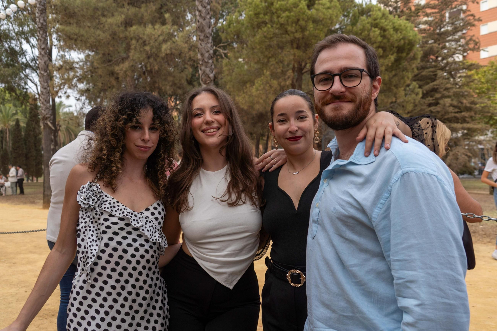 Imágenes del ambiente del ambiente de la tarde del domingo en la Feria de Otoño y del Caballo 2025 de Huelva