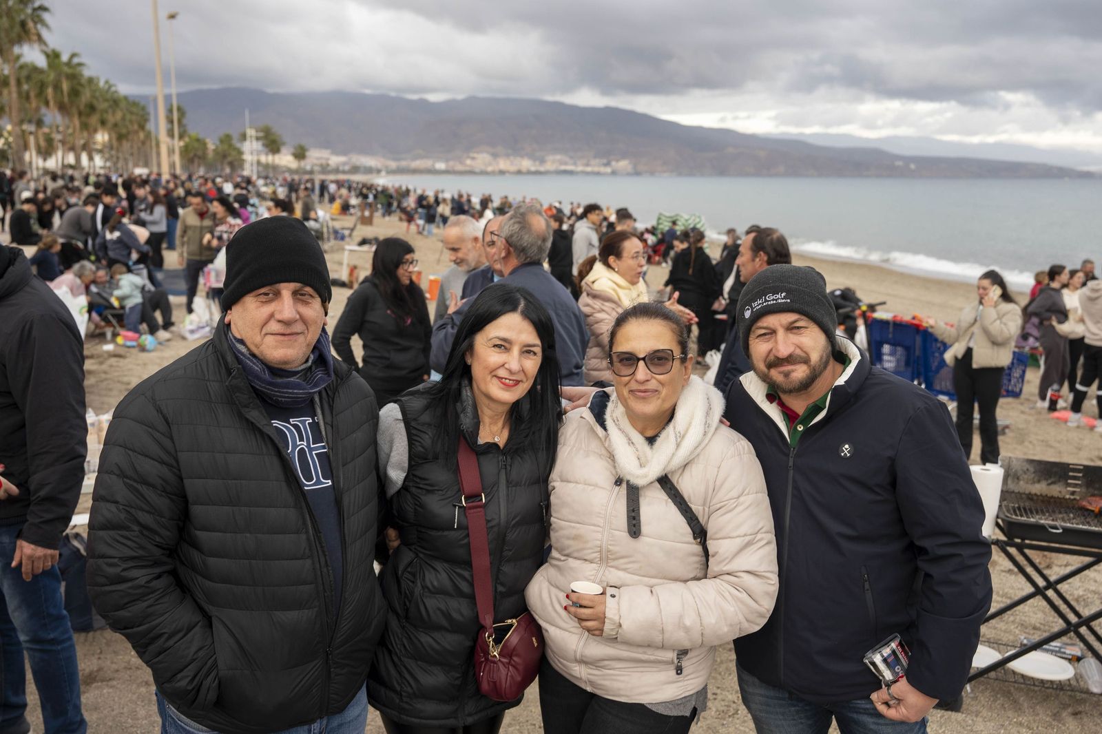 Las moragas reúnen a miles de personas en Roquetas para celebrar el final de año