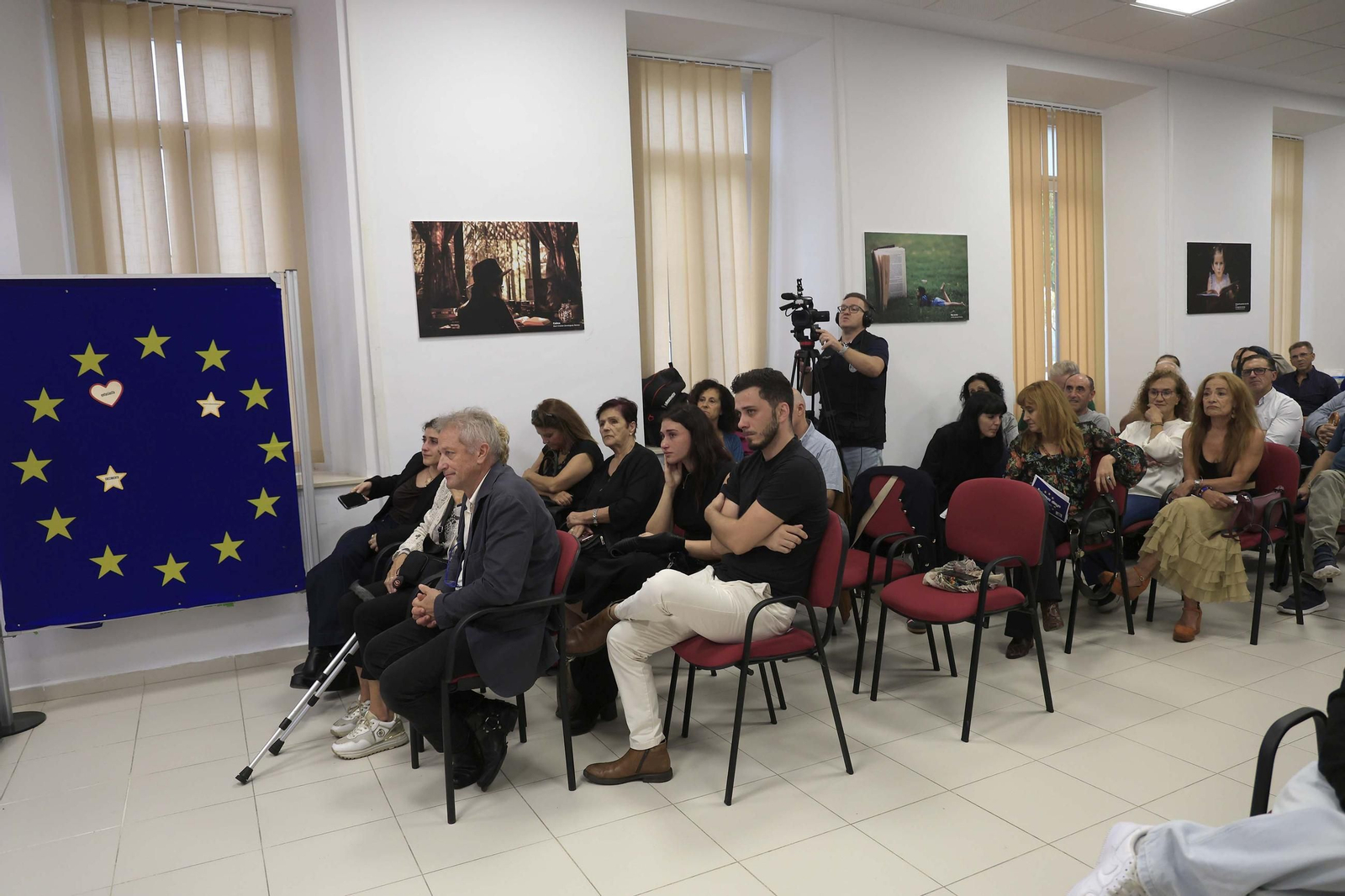 Las fotos del homenaje póstumo a Marian Díaz, directora de la Escuela Oficial de Idiomas de San Roque