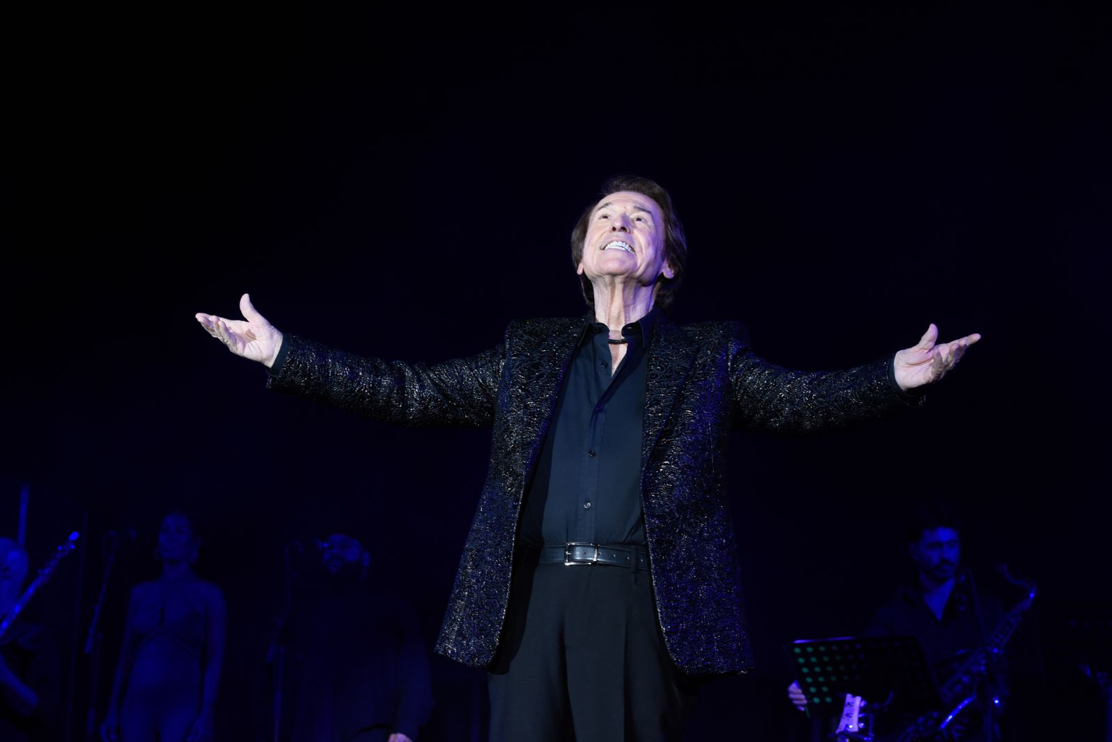 El concierto de Raphael en las Noches de La Maestranza, en imágenes