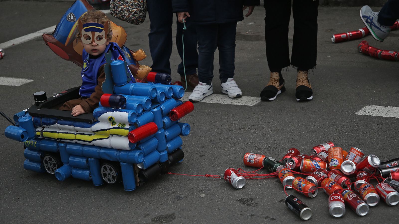 Fotos del arrastre de latas en Algeciras