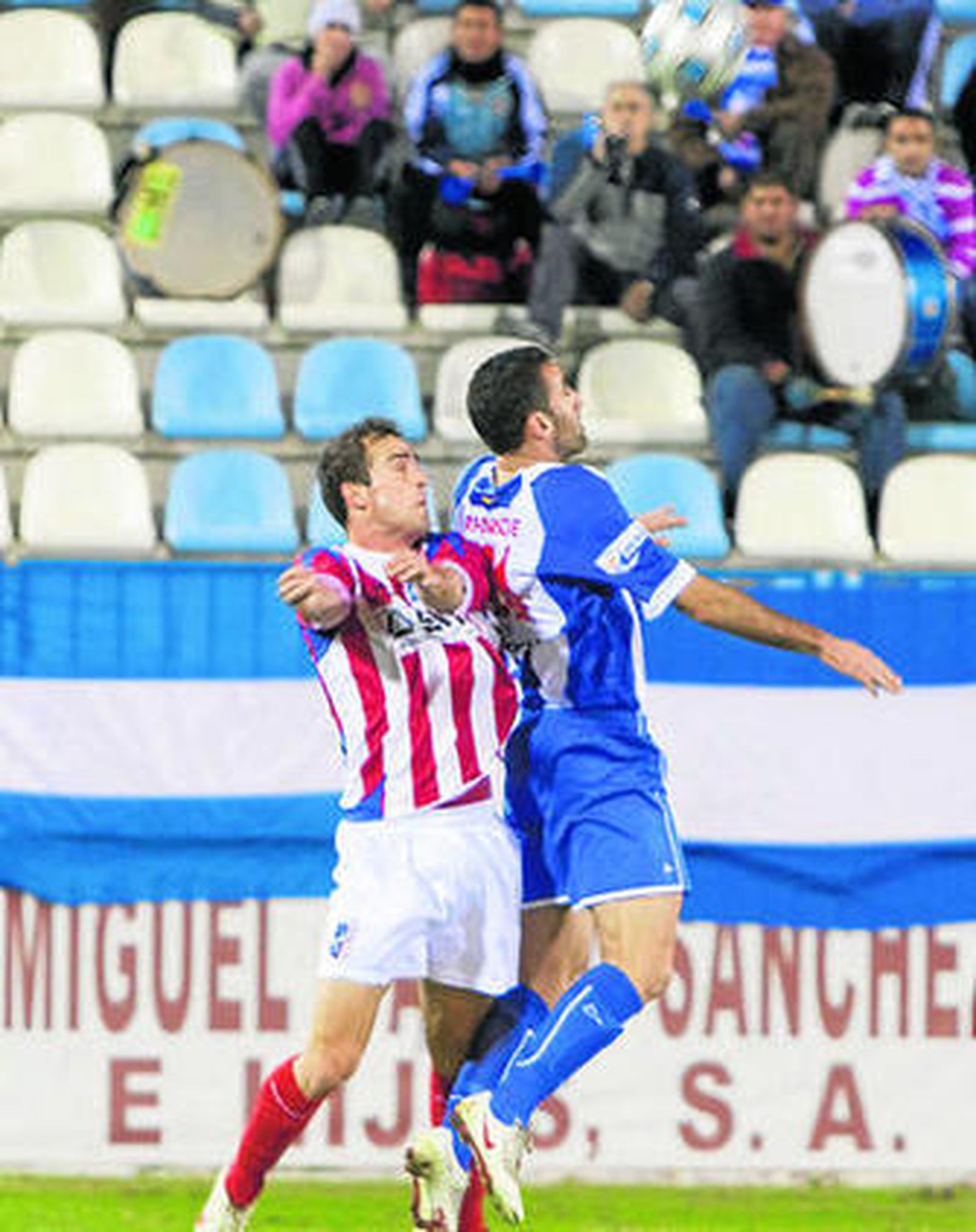 El choque jugado en el Escribano Castilla fue muy disputado.