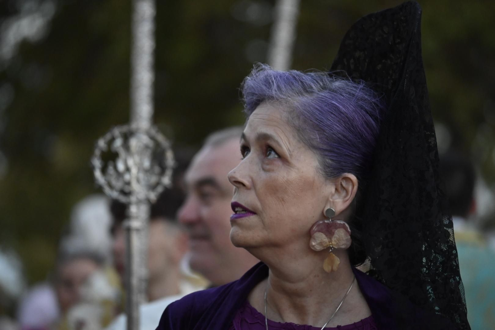 Primera procesión de la Virgen del Rosario por las calles de Huelva, en imágenes