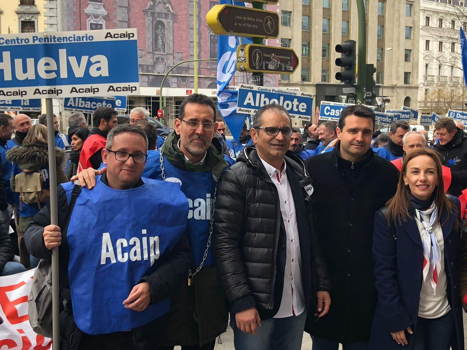 Los delegados de Acaip Huelva en la protesta de ayer en Madrid.