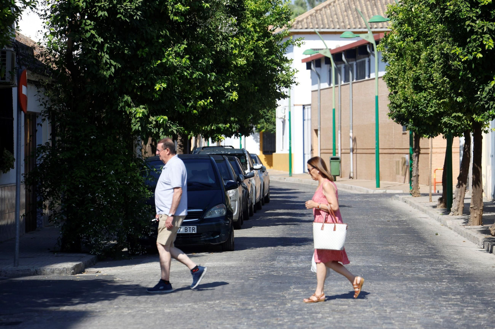 Un paseo en imágenes por el barrio cordobés de Cañero en un día de verano