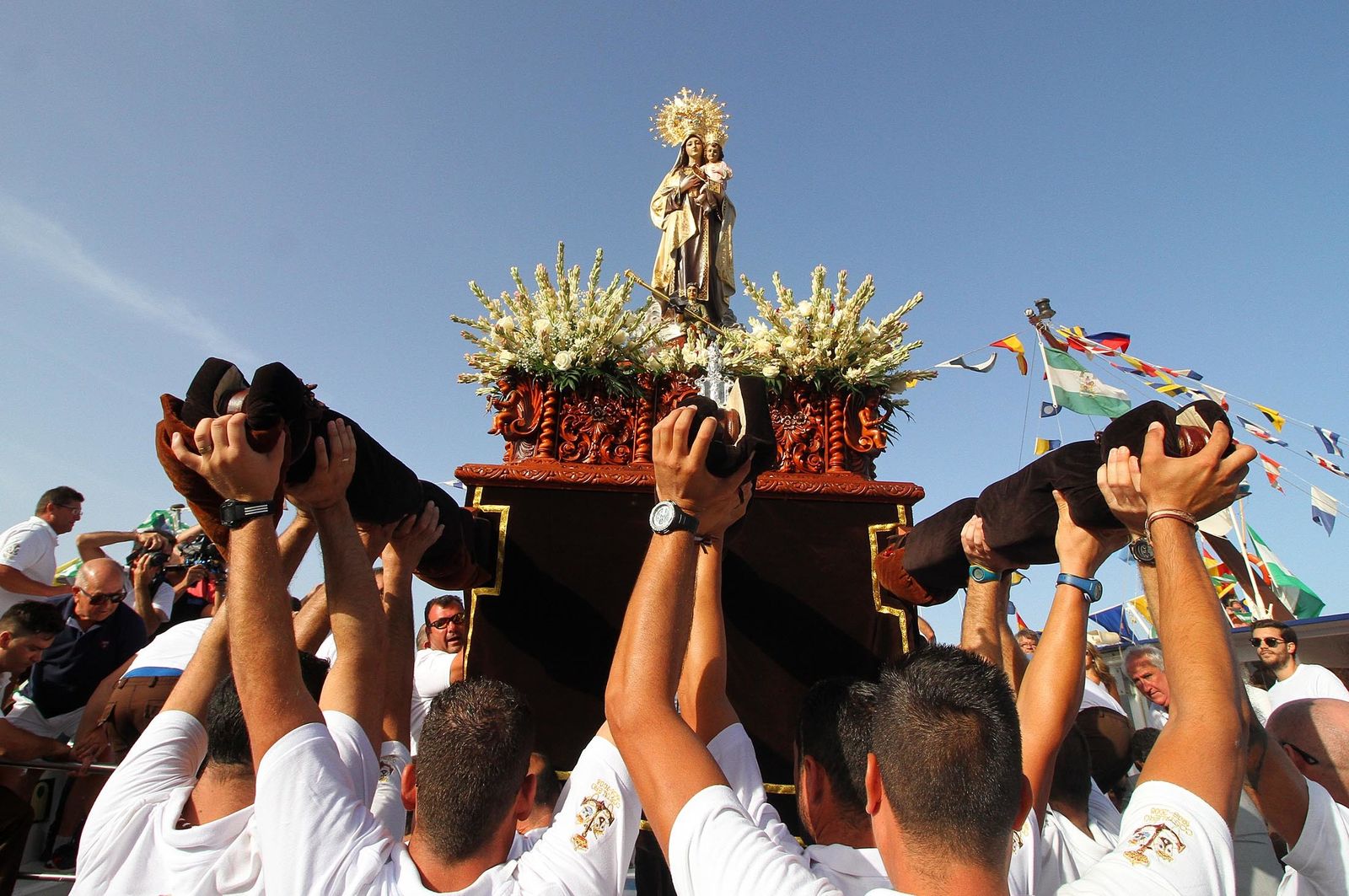 Imágenes de la procesión de la Virgen del Carmen en Punta Umbría