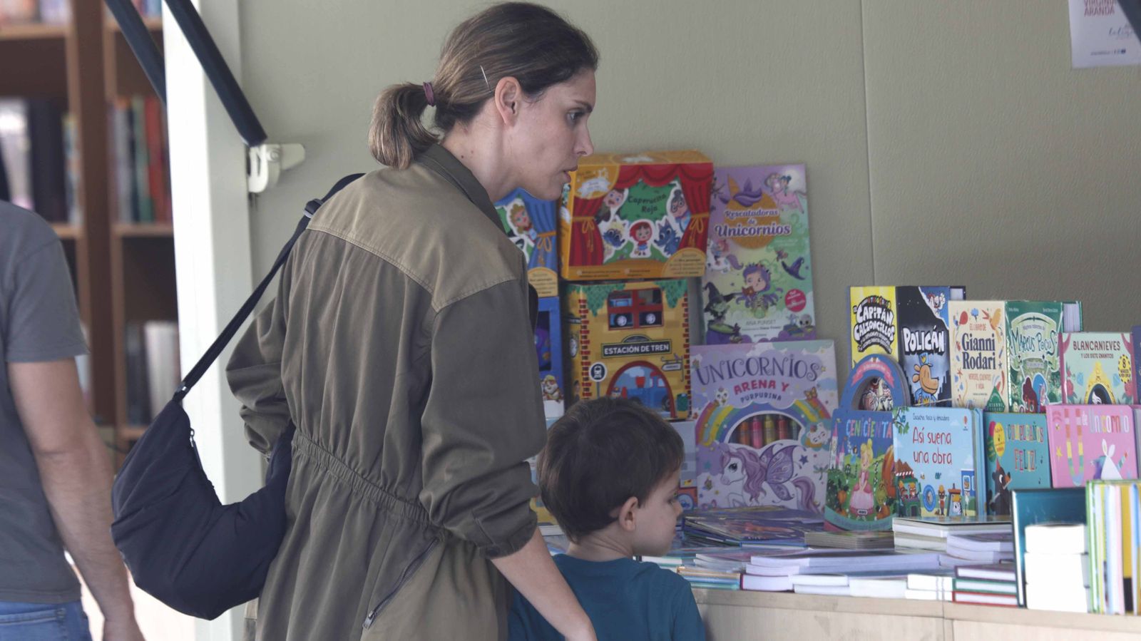 "Fotos de la Feria del Libro de La Línea"