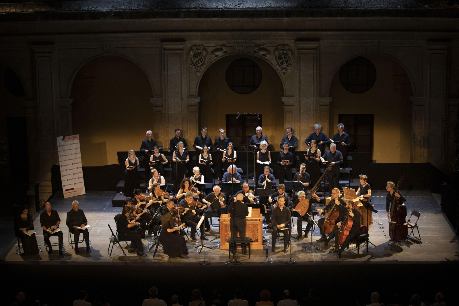 Ton Koopman a ritmo de Bach en el Hospital Real, en imágenes