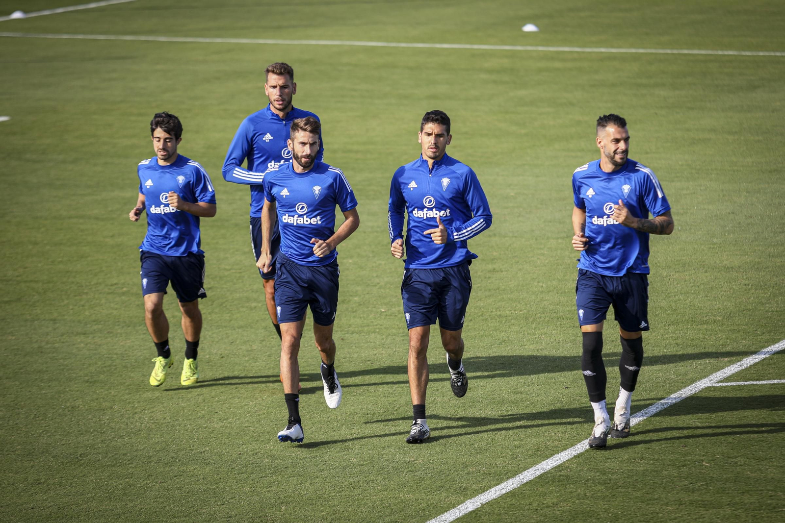 José Mari, entre Jairo y Garrido, espera que cambie su suerte y la del equipo.