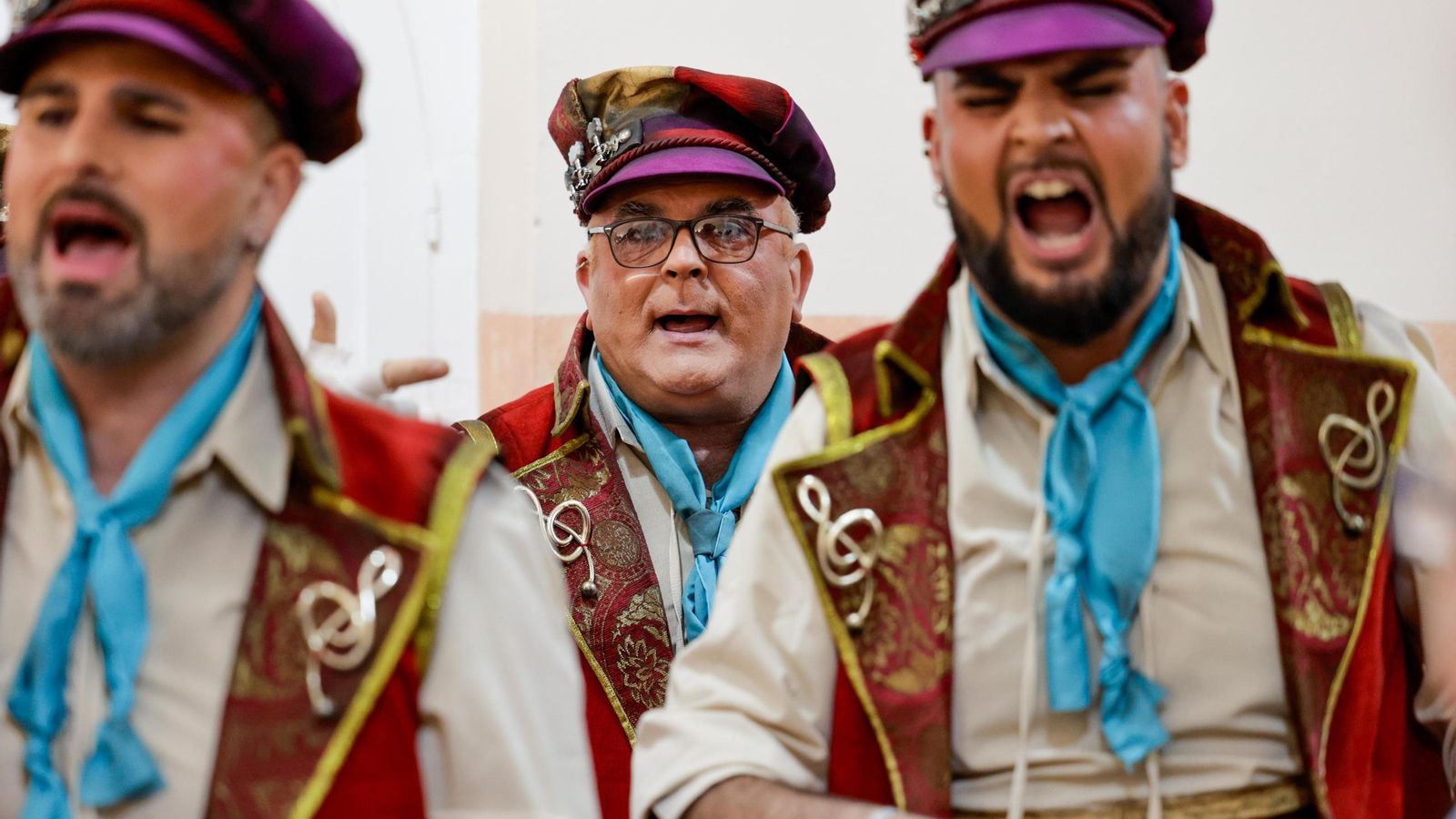 Búscate entre las mejores imágenes de la segunda sesión de cuartos de final del COAC 2025