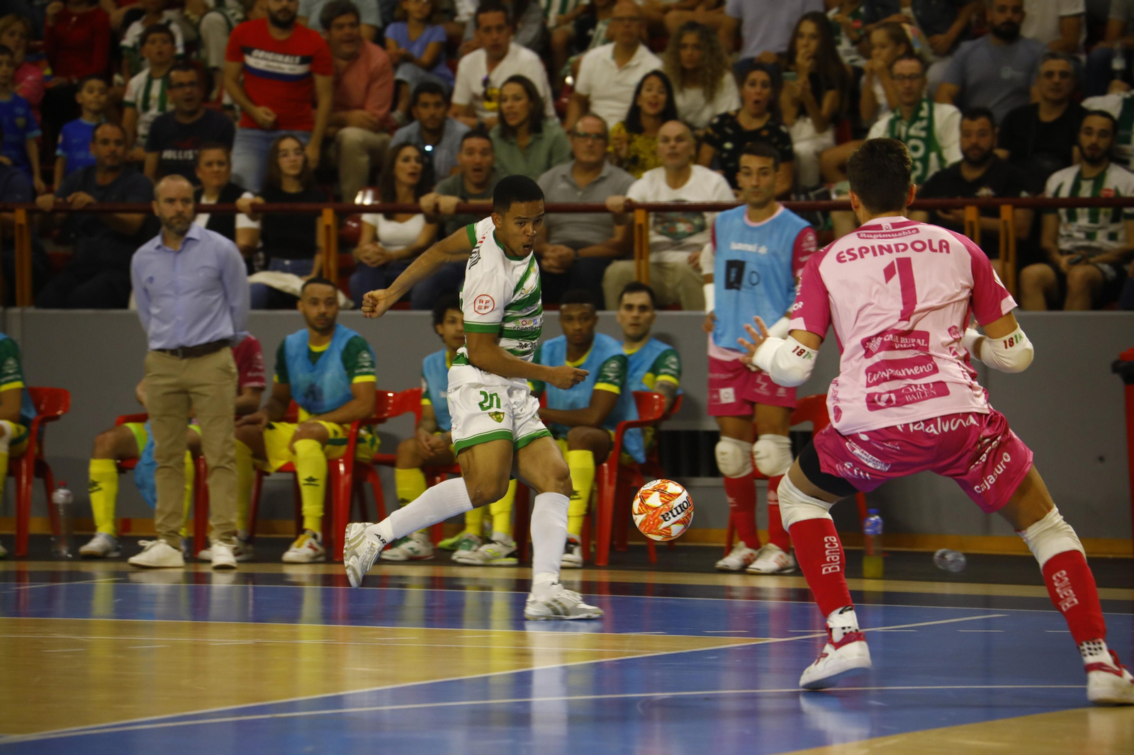 Las imágenes del empate entre el Córdoba Futsal y el Jaén Paraíso Interior