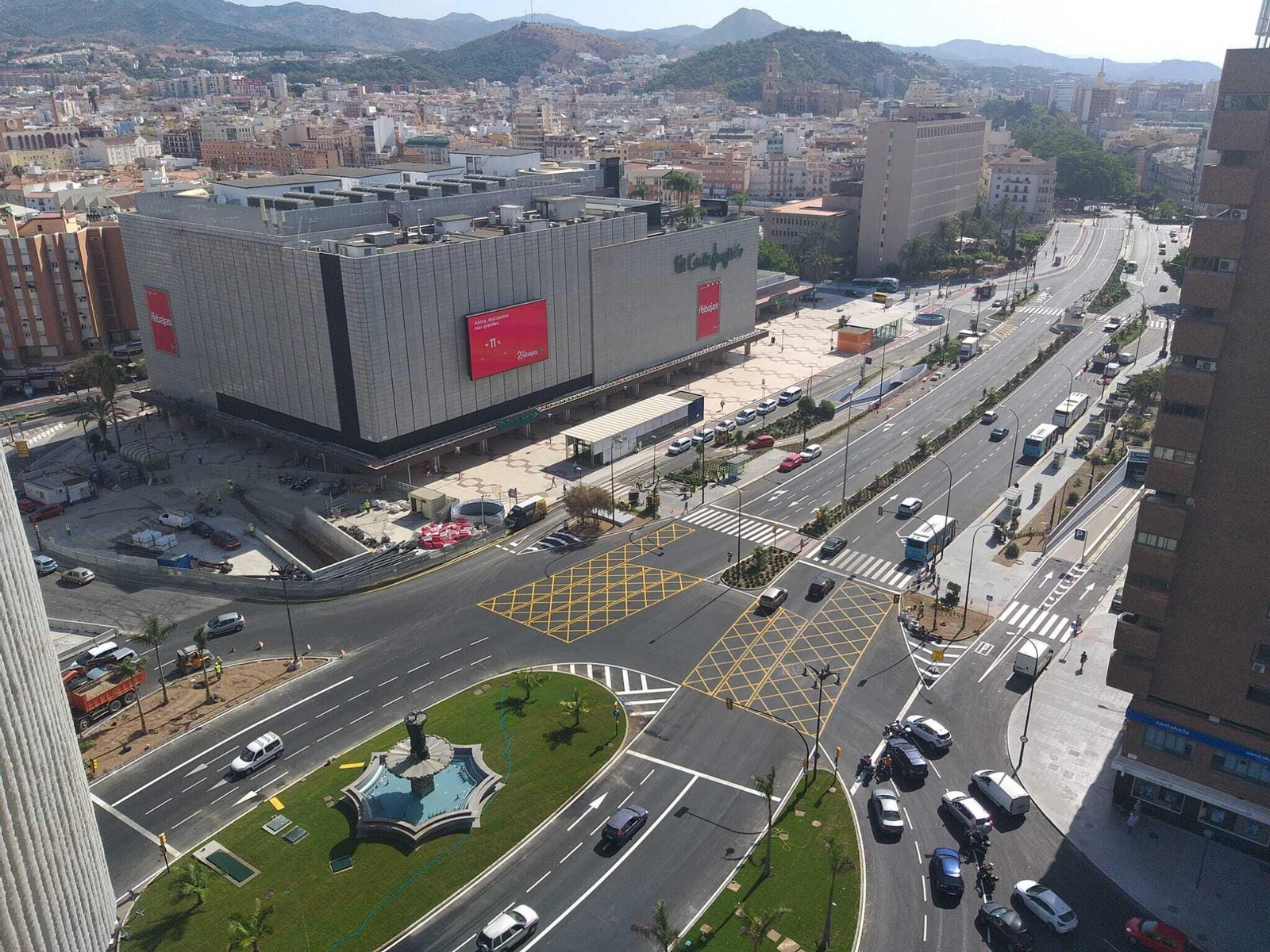 Fotos de la avenida de Andalucía de Málaga, a las puertas de la normalidad tras 10 años de obras del Metro