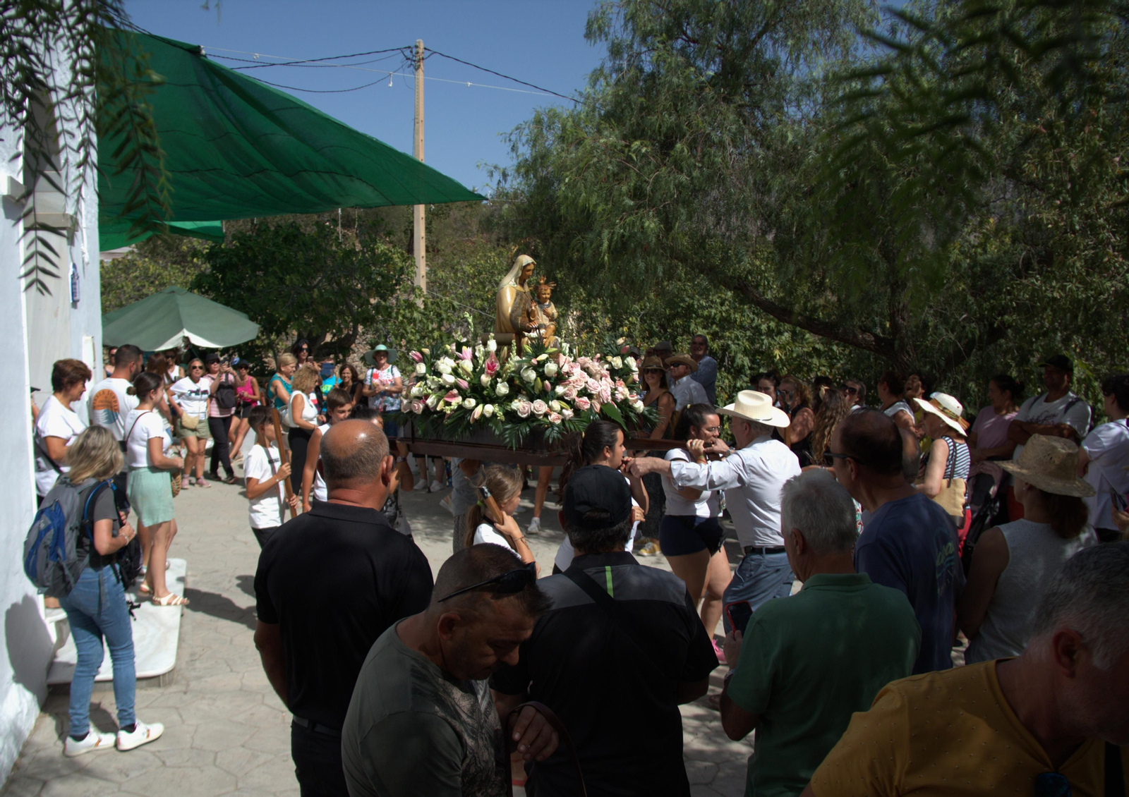 Así ha sido la procesión de San Cayetano en Jolúcar Así ha sido la procesión de San Cayetano en Jolúcar