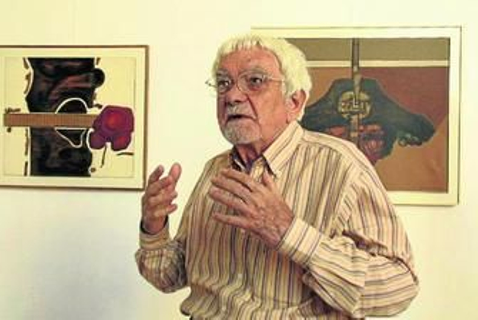 1. Imagen reciente del pintor Romero D. Fran, incluida en el documental que se proyectará en Alcances. 2. La talla de madera de enebro titulada 'Siervo de Lascuta', de 1982 3. 'Sin título', un acrílico sobre lienzo creado en 1990. 4. 'Falucho', obra con la misma técnica y del mismo año.