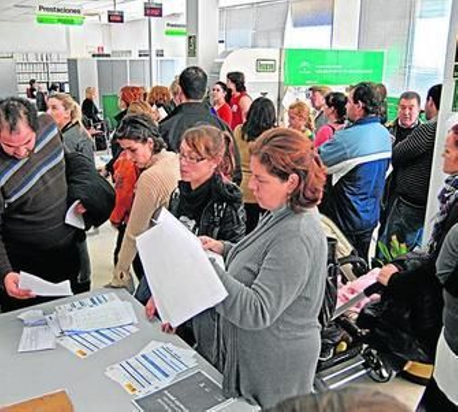 Interior de una oficina del Servicio Andaluz de Empleo.