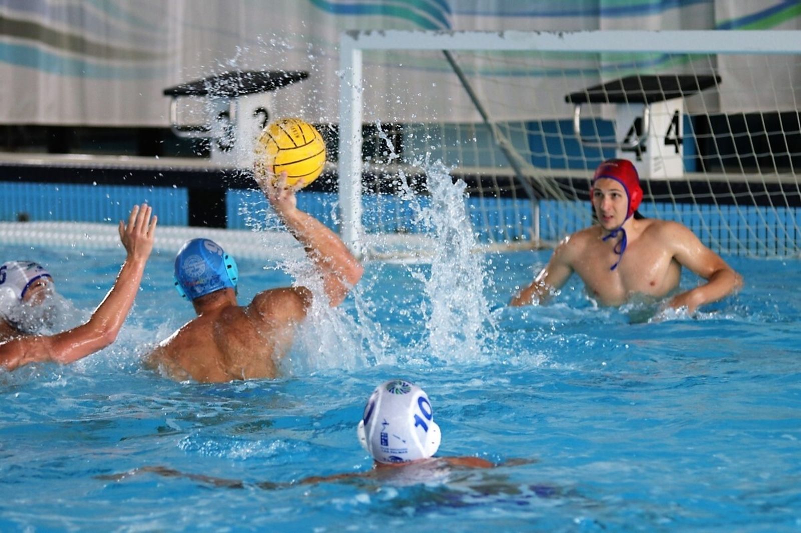 Ataque del Dos Hermanas ante Las Palmas.