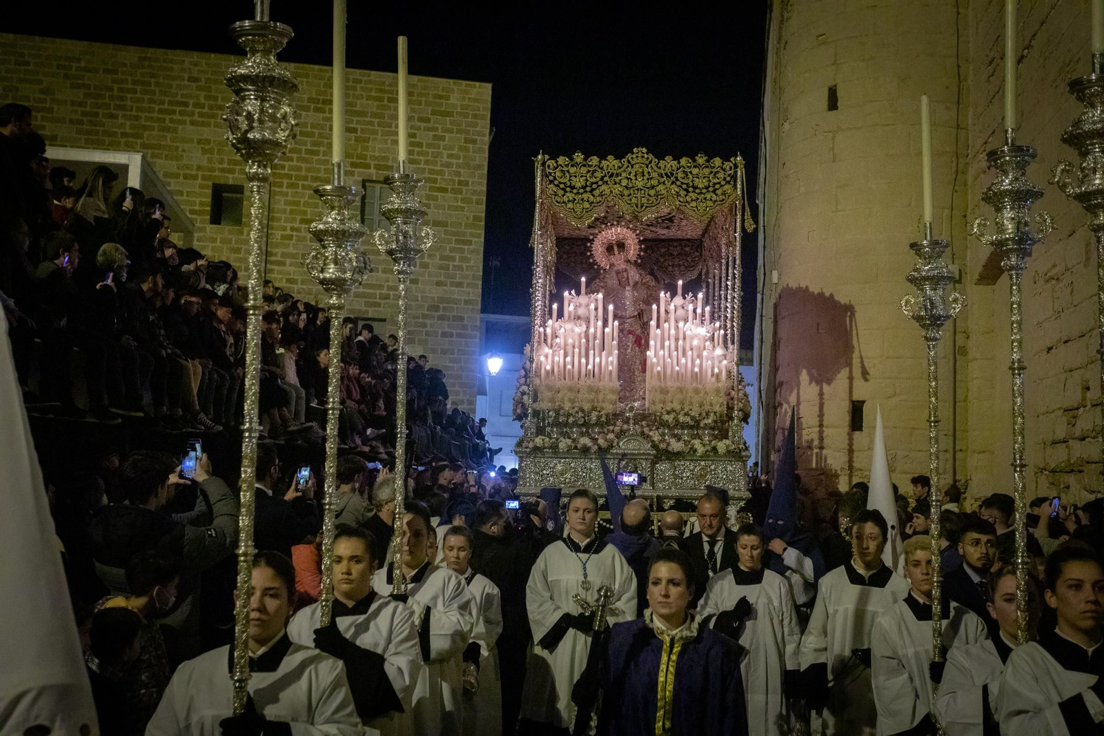 Las imágenes de la cofradía del Perdón en la Semana Santa de Cádiz 2022