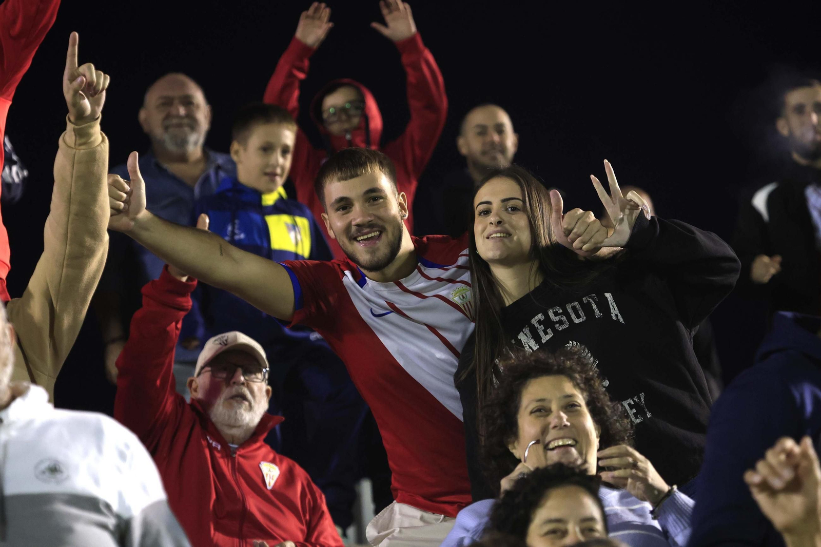 Búscate en las fotos del Algeciras CF - Antequera en el Nuevo Mirador