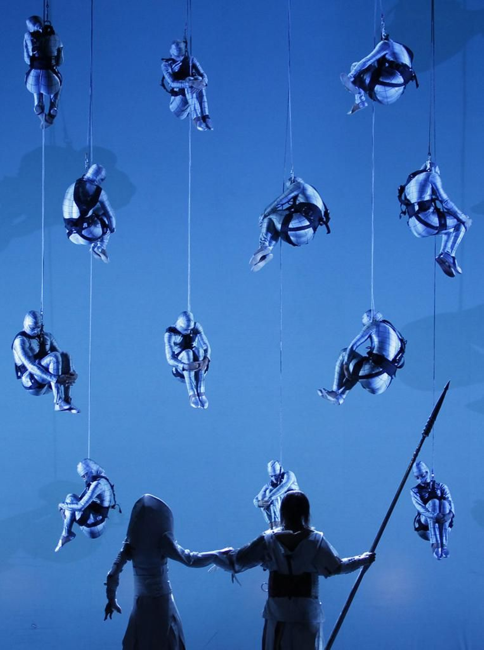 Los sentimientos más puros son reflejos que brotan desde el corazón, como quien encuentra entre la multitud a un amigo que no veía desde hacía décadas. /MARCELO DEL POZO