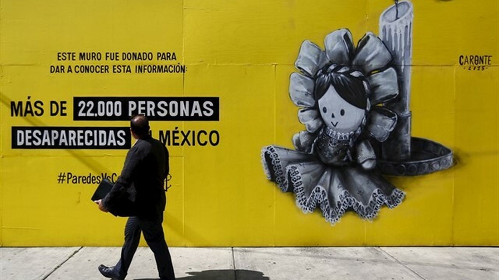 Una de las denuncias hechas en murales de AI.