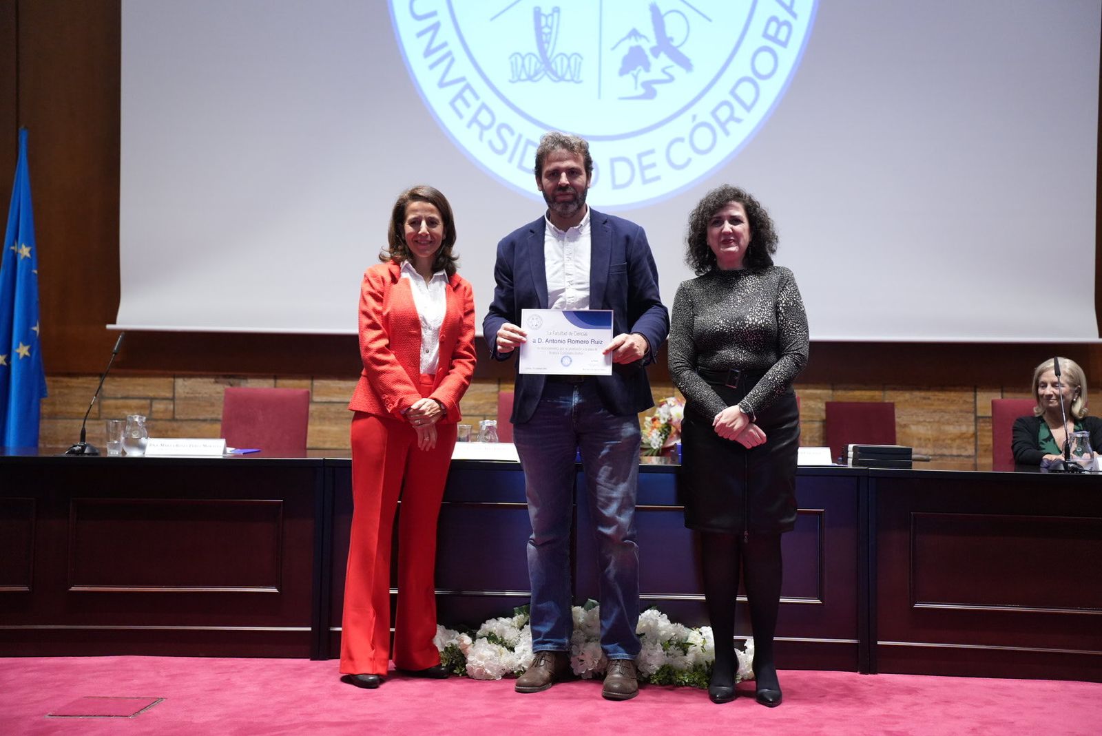 La festividad del patrón de la Facultad de Ciencias de Córdoba, San Alberto Magno, en imágenes