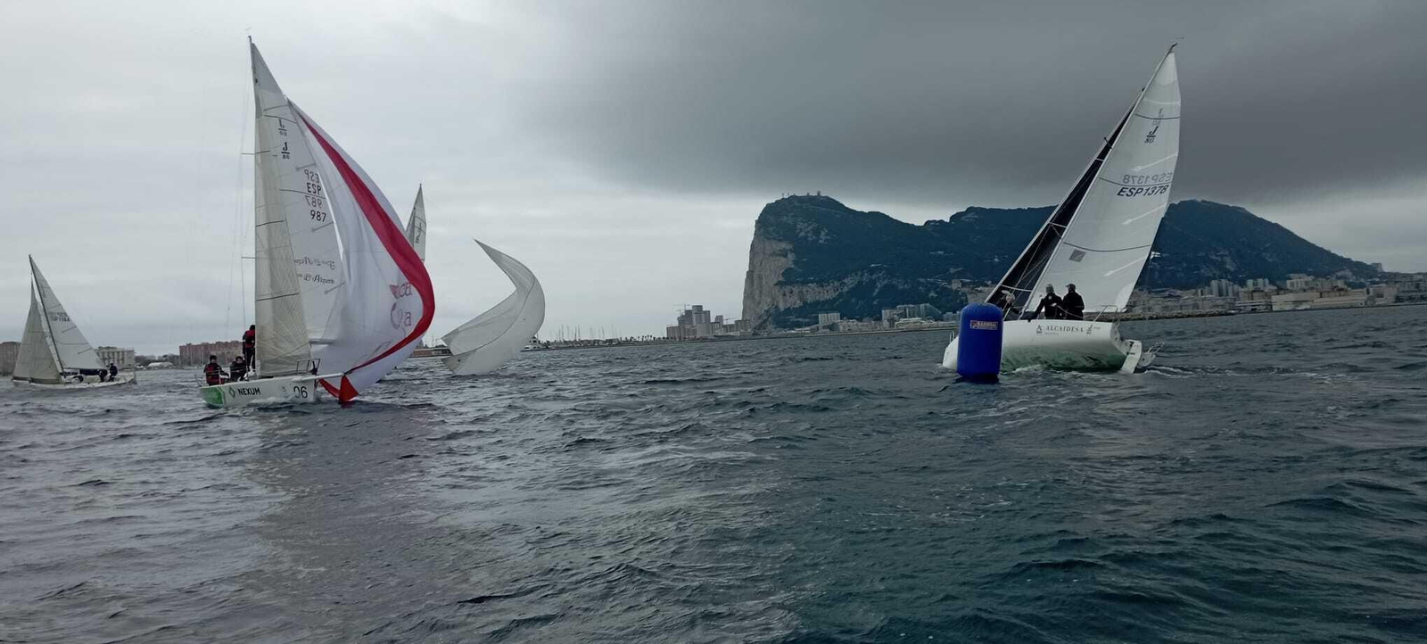 Una regata del Circuito Alcaidesa Marina J/80, en La Línea.