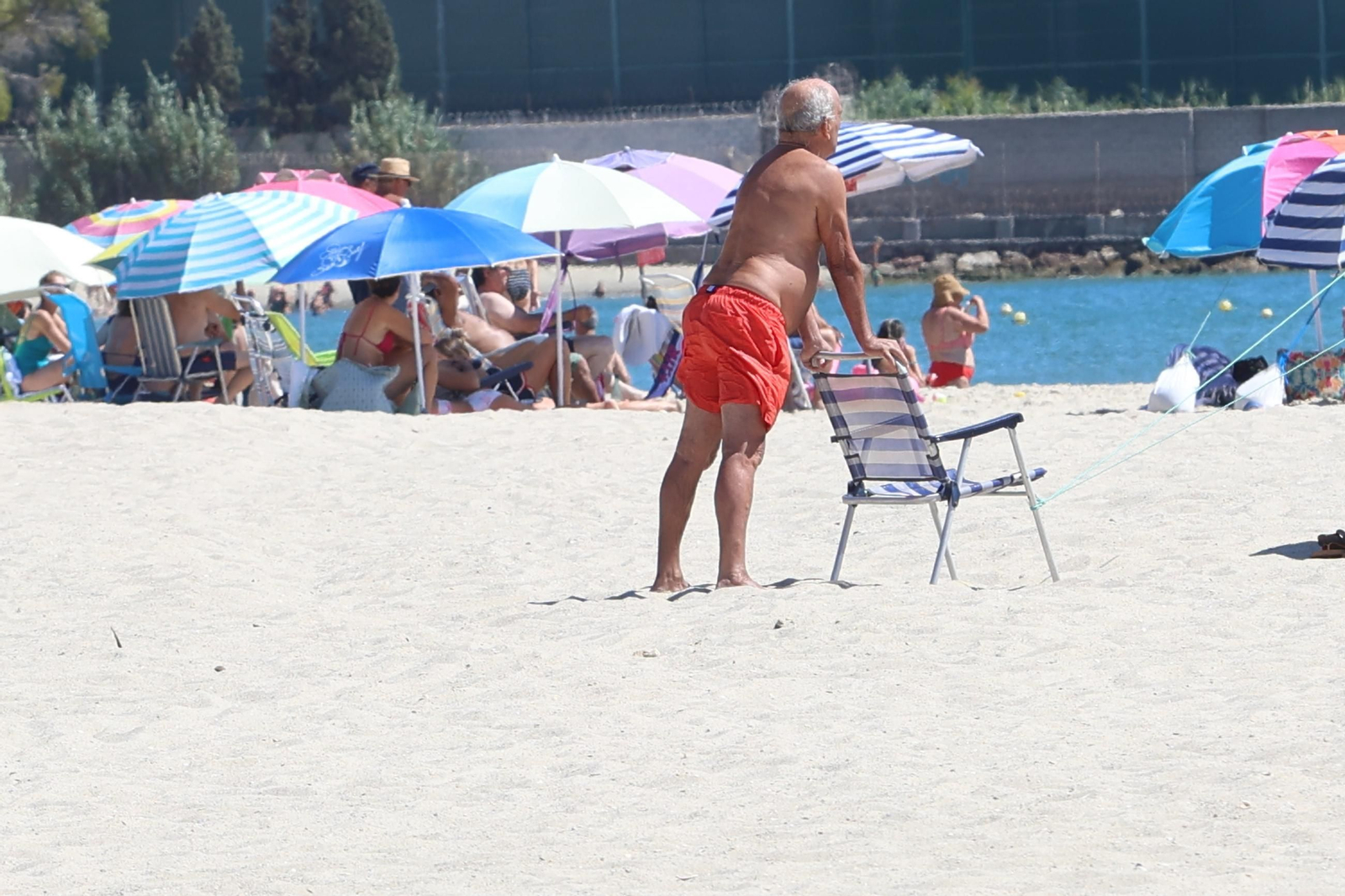 Las fotos del último domingo de playa de agosto en el Campo de Gibraltar