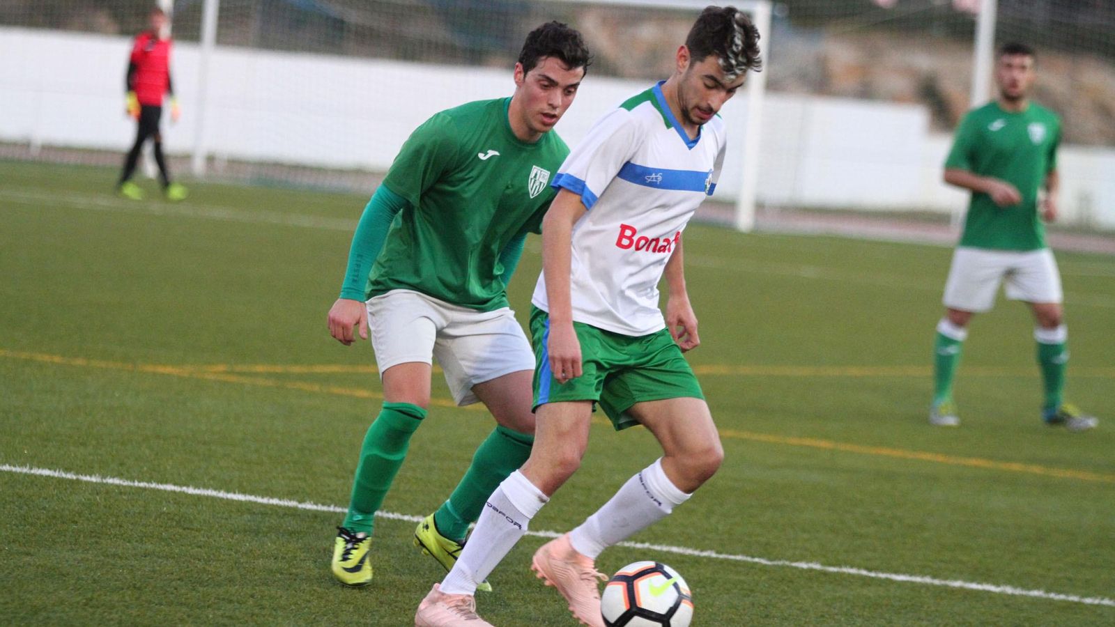 El Bonares seguirá una temporada más en Primera Andaluza mientras el Cortegana peleará en la última jornada.