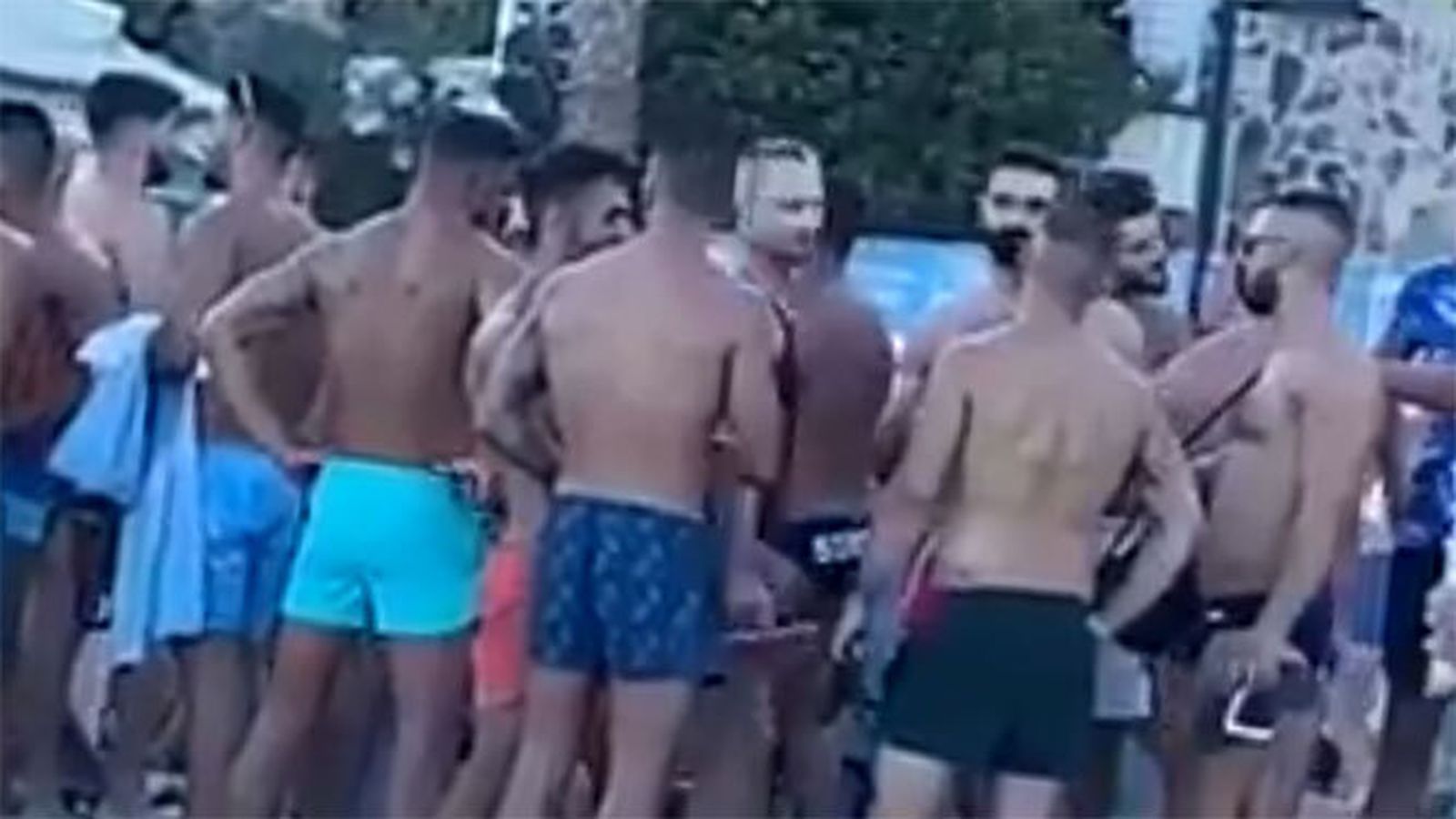 Algunos de los jóvenes concentrados en la fiesta.