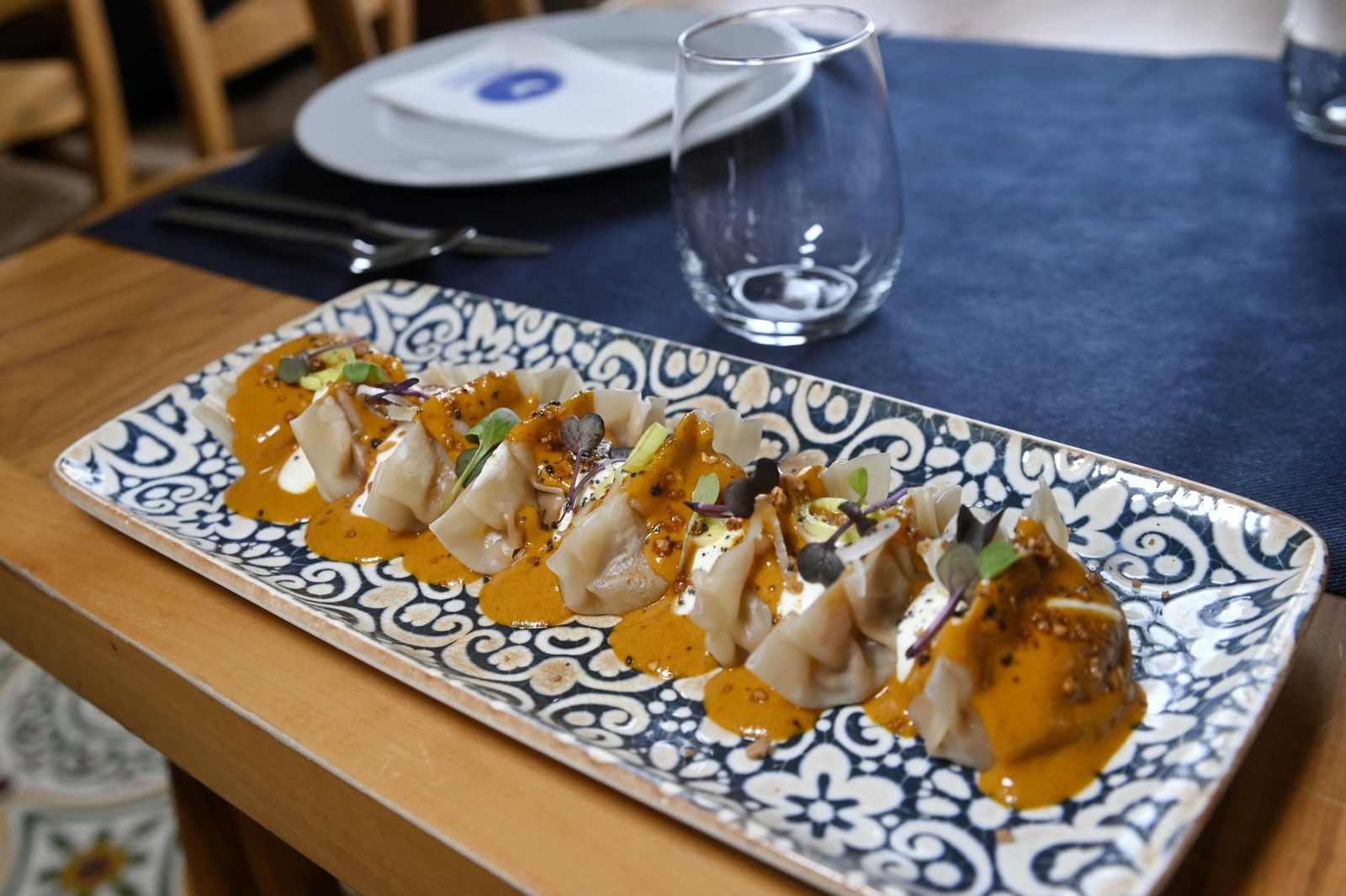 En fotos, la magia de la taberna de Córdoba que hace los platos de siempre como nunca