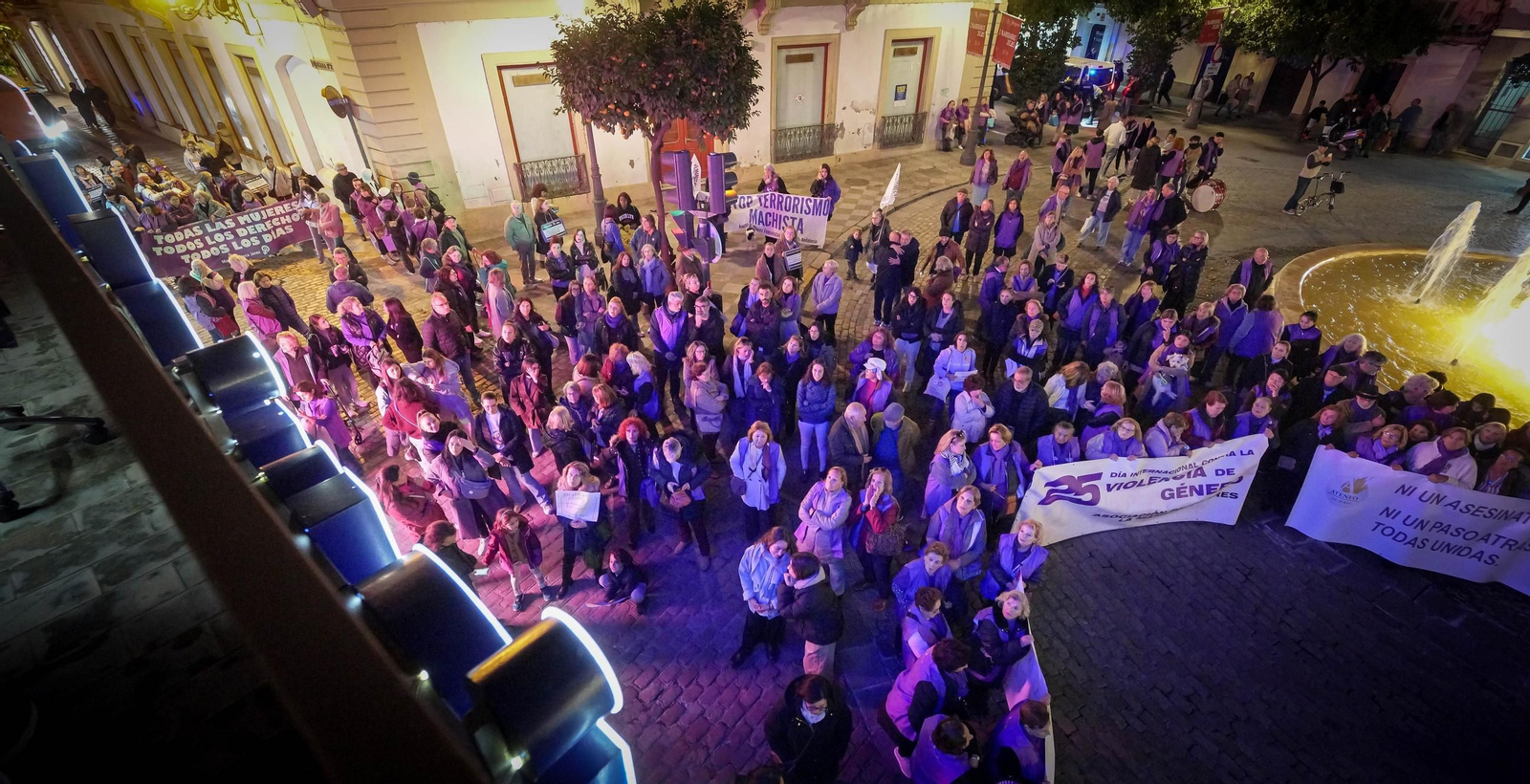 Manifestación por el 25-N en Jerez