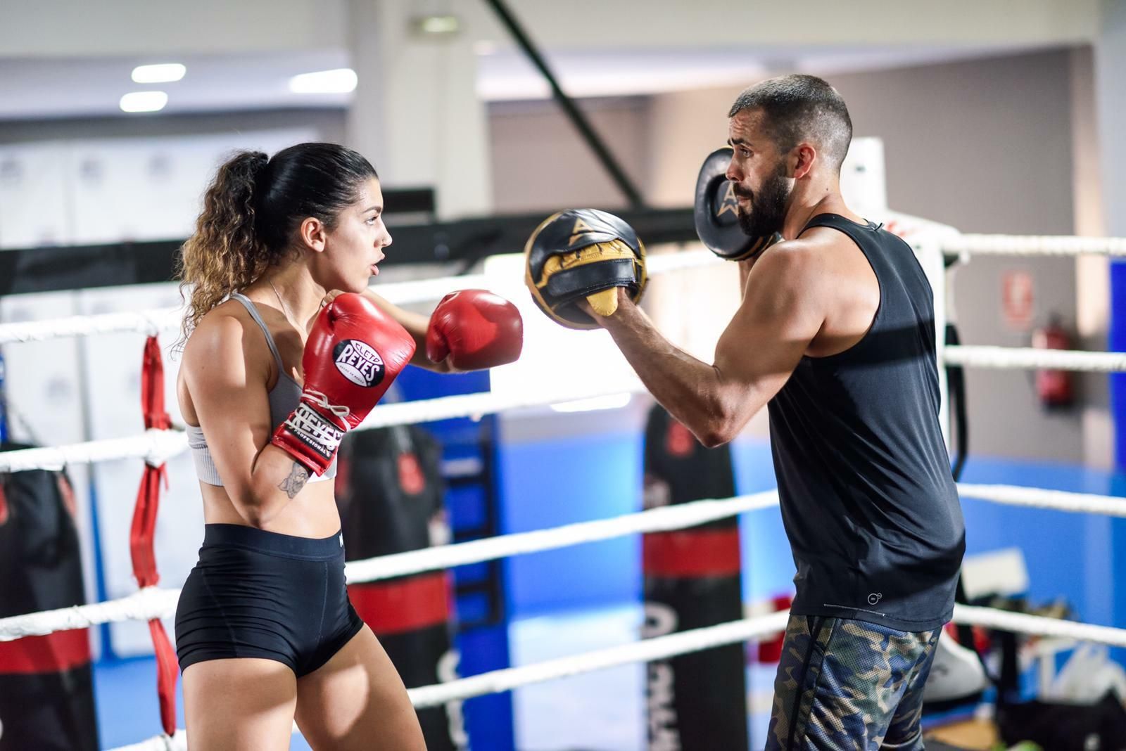 Jennifer ‘Bam Bam’ Fernández lleva siete meses esperando la cita londinense.