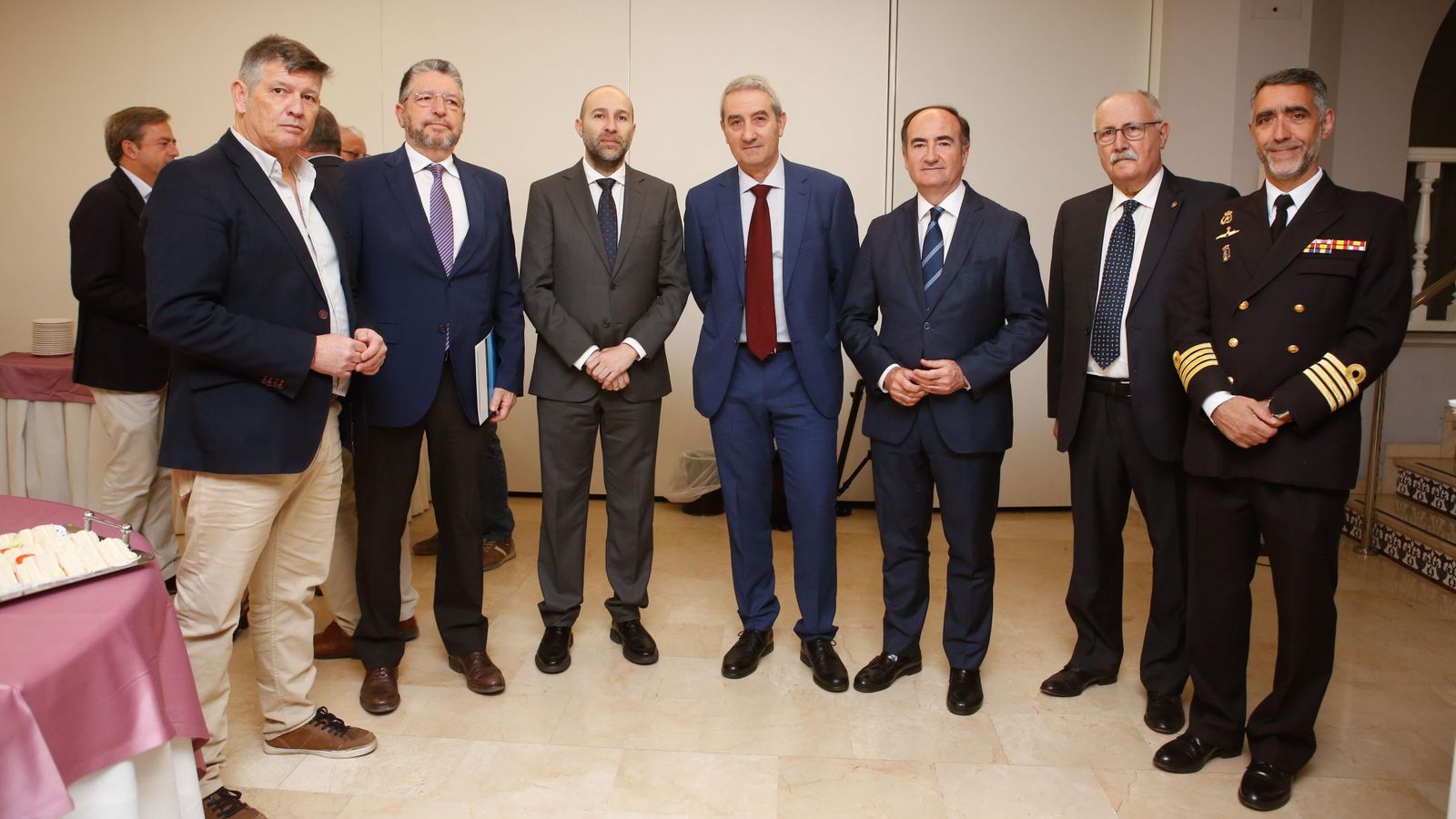 Fotos del Desayuno Coloquio de Europa Sur y el Propeller Club de Algeciras con Benito Núñez Quintanilla