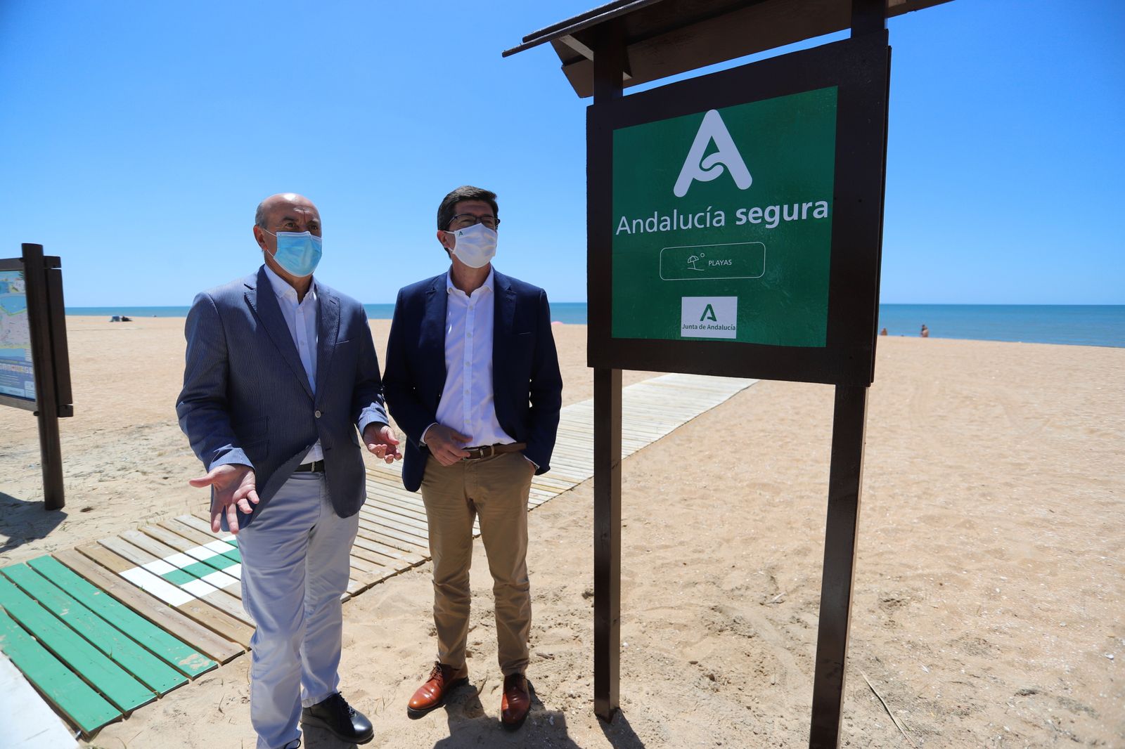 Imágenes de la vista de Juán Marín a las playas de la Antilla