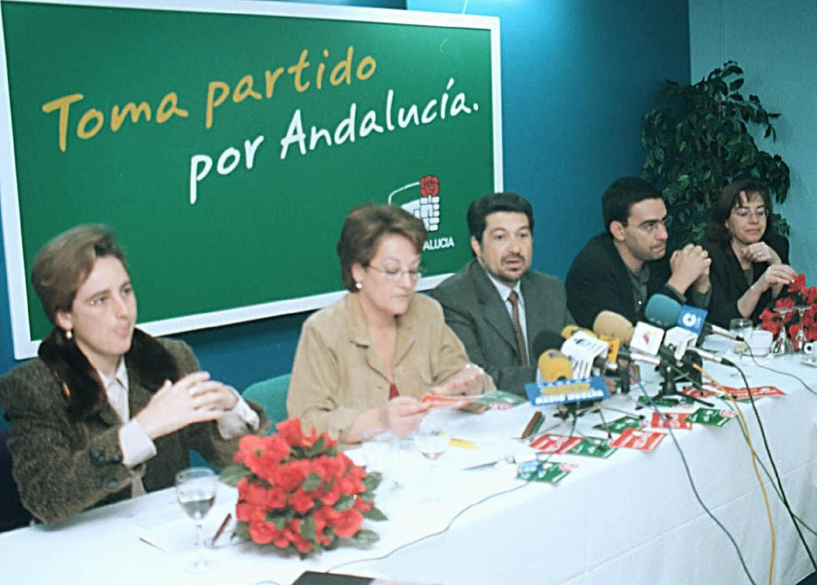 Javier Barrero, toda una vida ligado a la política onubense en imágenes