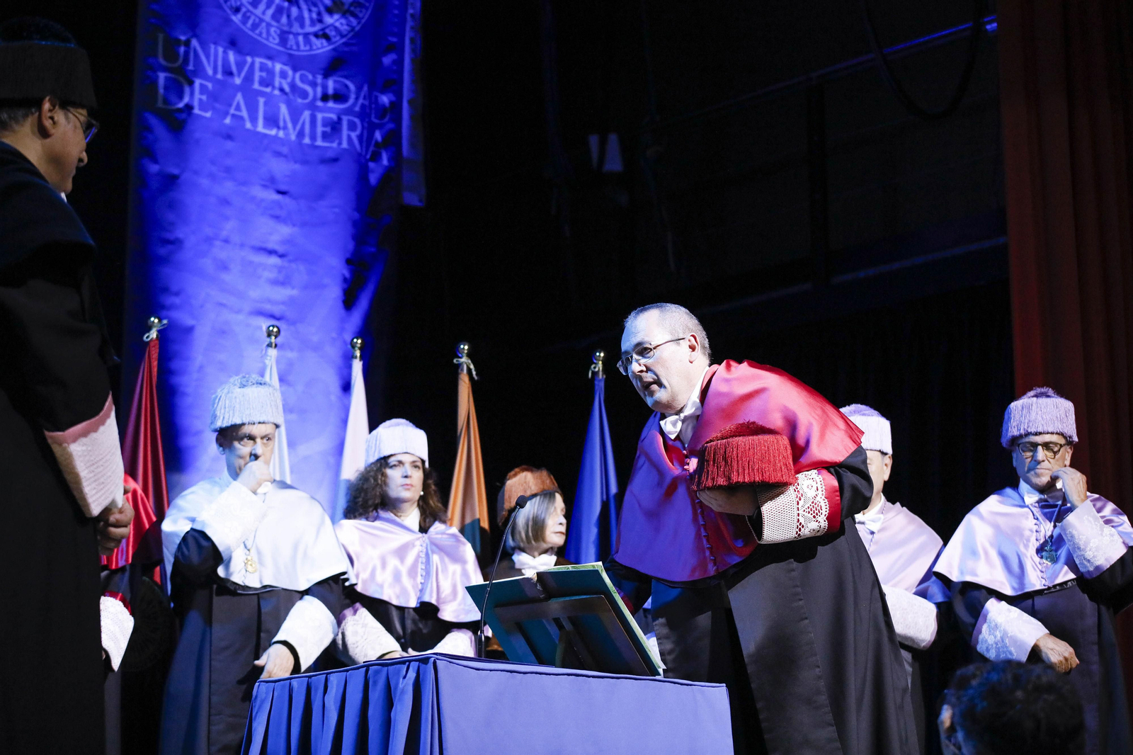 El doctor José María Peiró Silla es investido Doctor Honoris Causa por la UAL, en imágenes