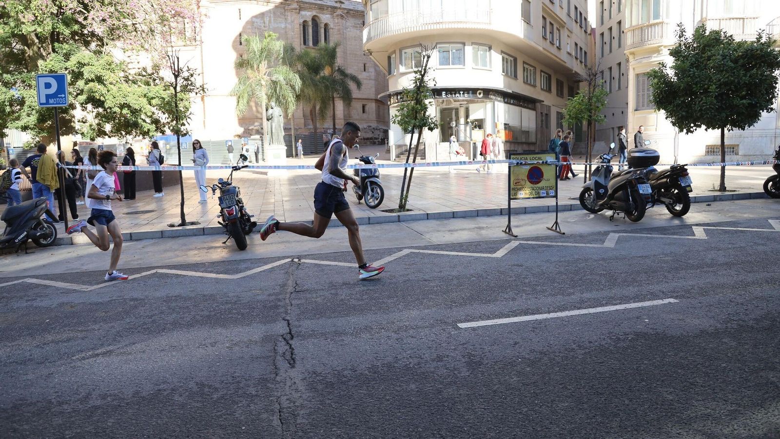 Búscate en las fotos de la Carrera de la Prensa en Málaga
