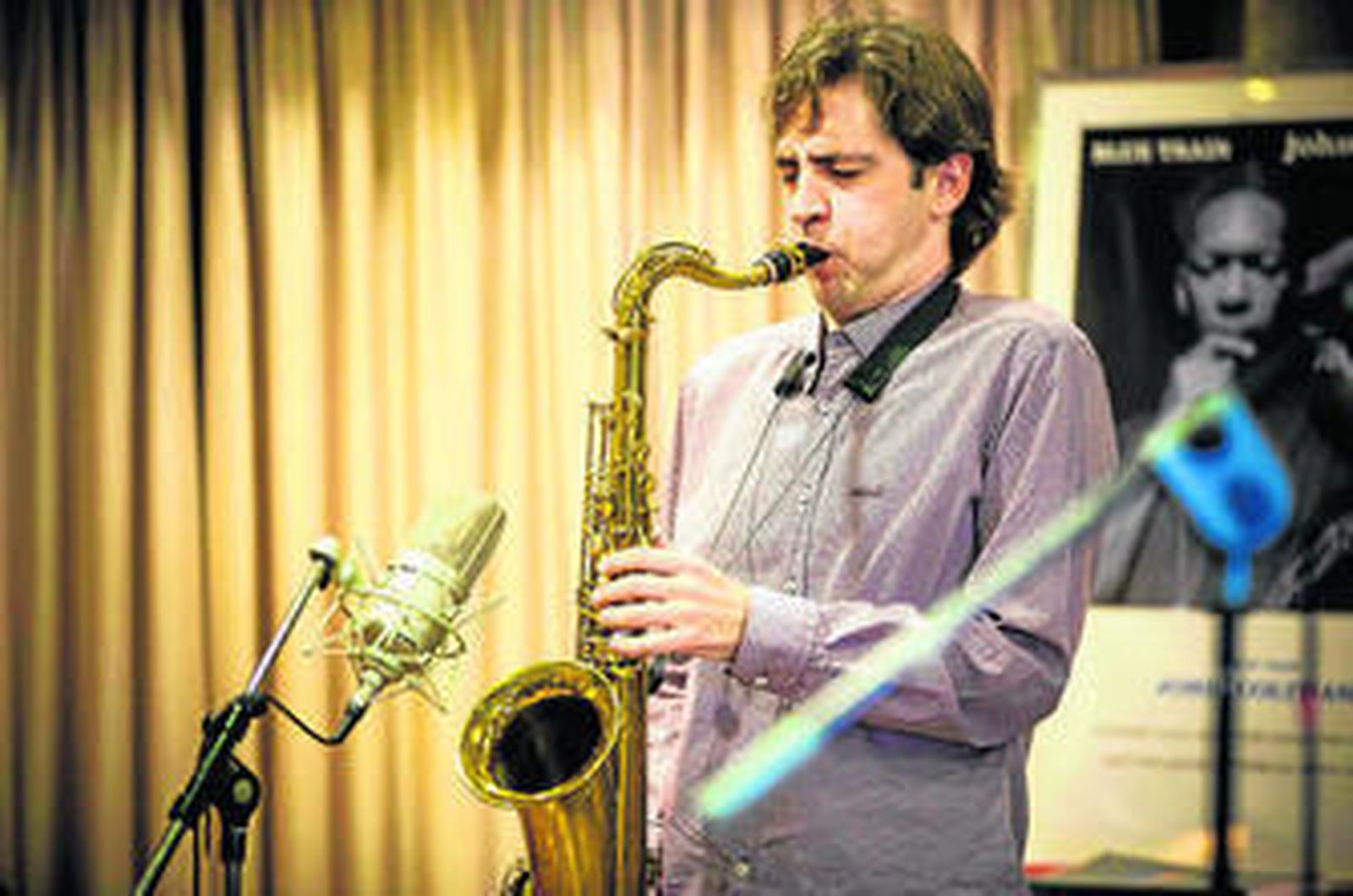 Leandro Perpiñán, durante una de sus actuaciones con el saxofón.