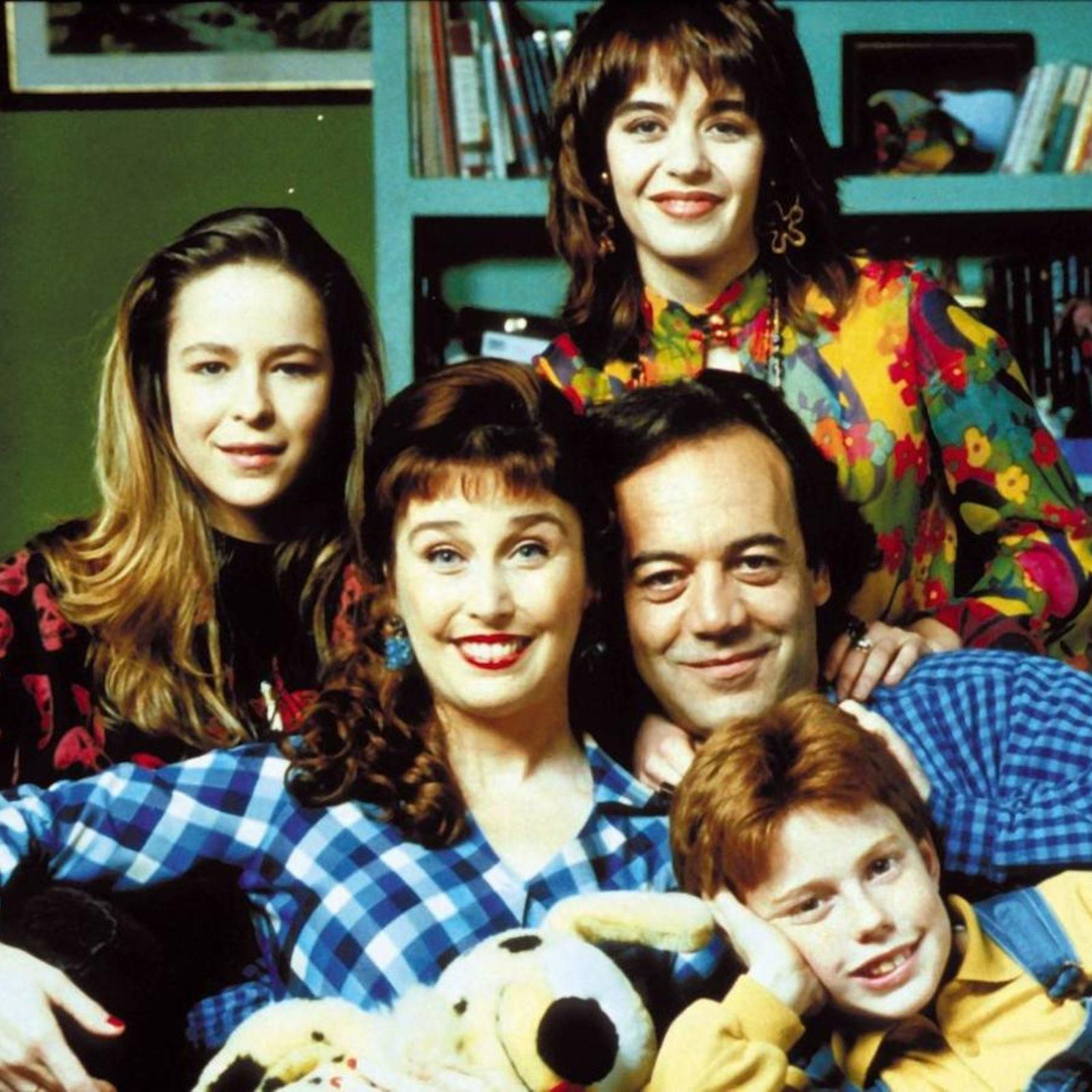 En 'Pepa y Pepe', con los protagonistas de esta serie de los 90: Silvia Abril, María Adánez, Tito Valverde y Carlos Vilches.