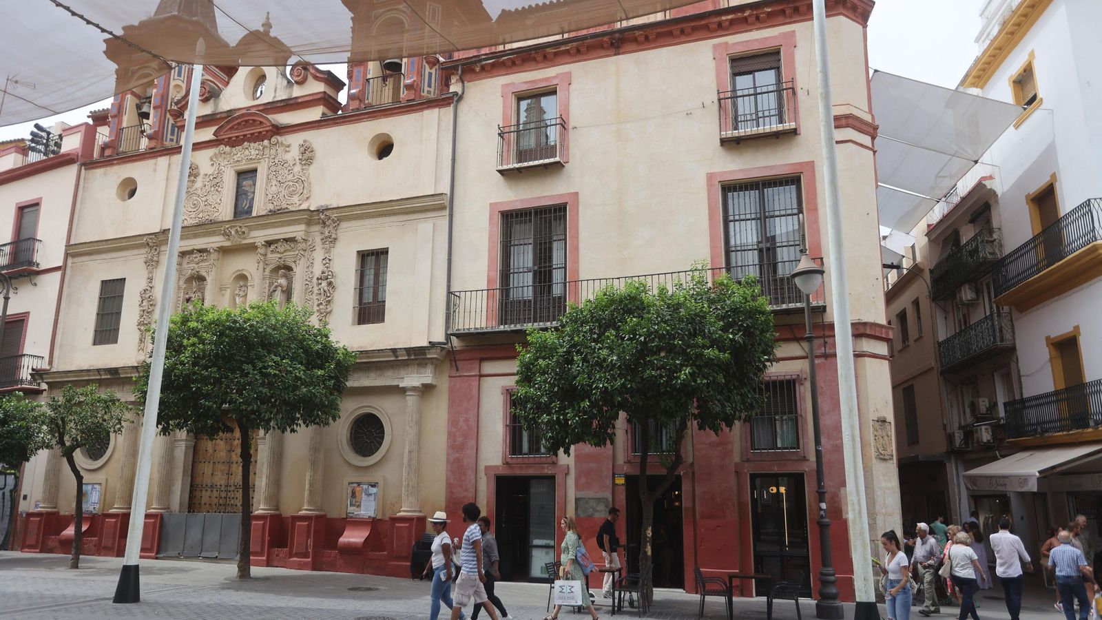 El nuevo negocio está en el local de planta baja de la Residencia de San Juan de Dios.