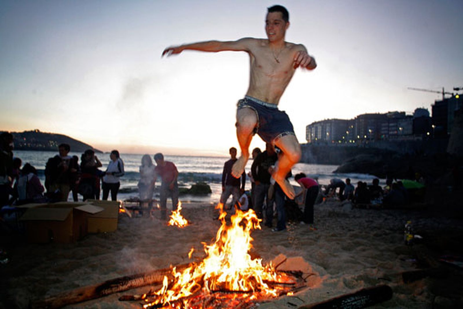 Cuatro muertos, varios heridos y numerosos incidentes en la noche de San Juan
