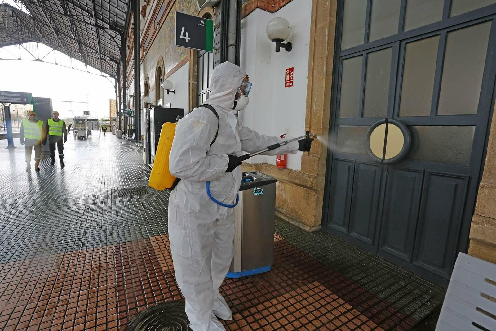 Coronavirus:Imágenes de la Unidad Militar de Emergencias actuando en Jerez